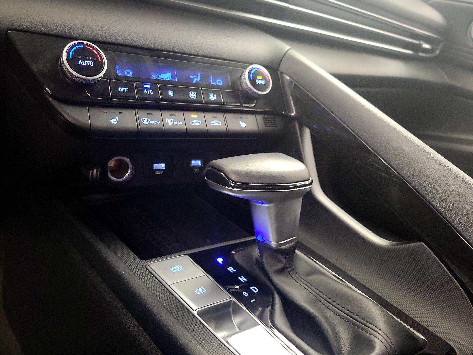 Thumbnail: 2021 Hyundai Elantra - 18