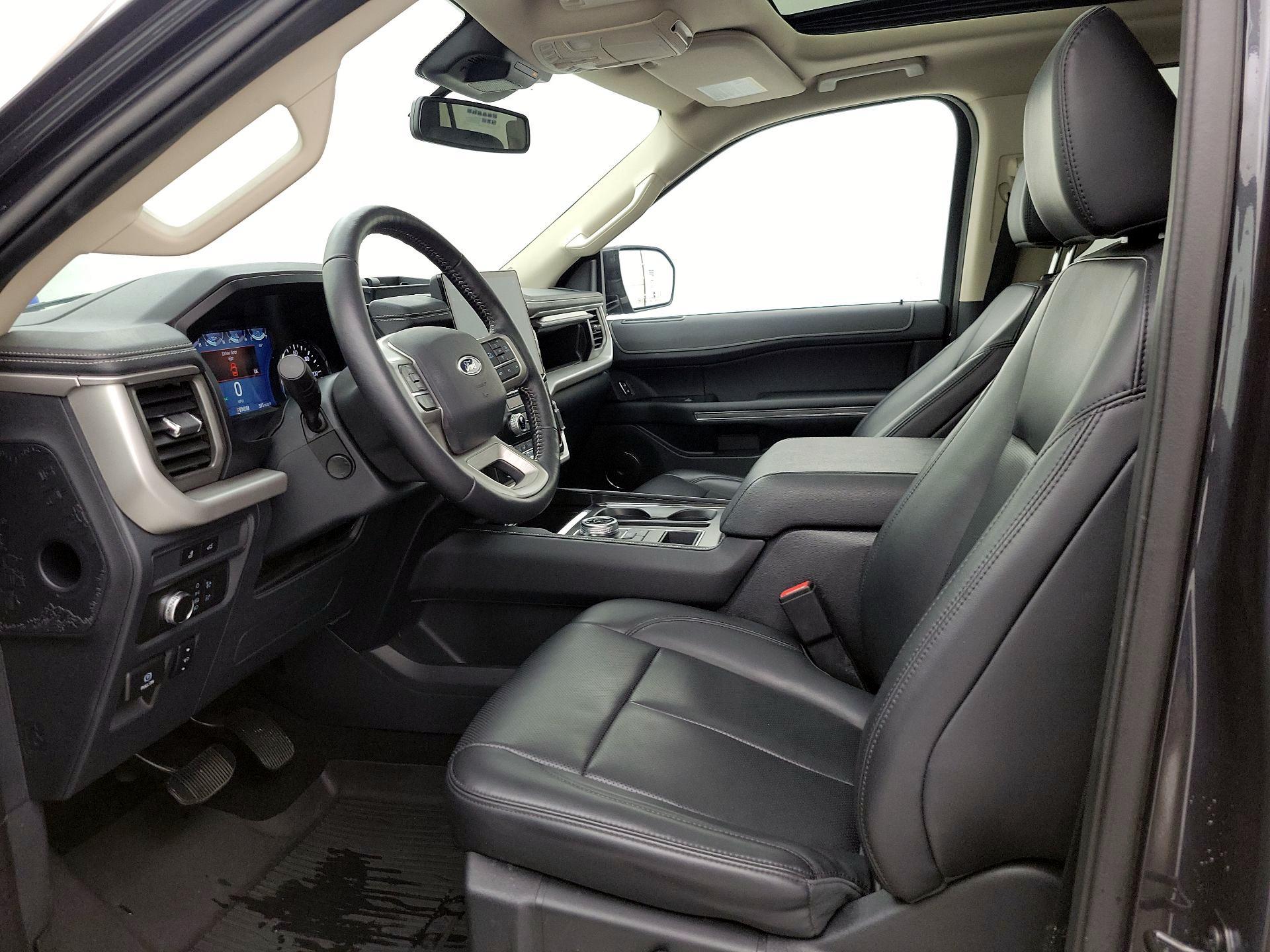 Thumbnail: 2022 Ford Expedition - 11