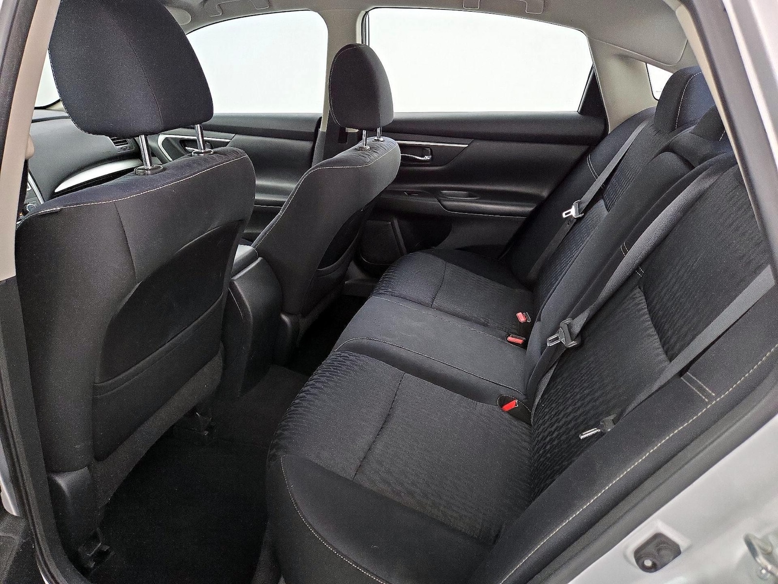2017 Nissan Altima SV - Photo 20