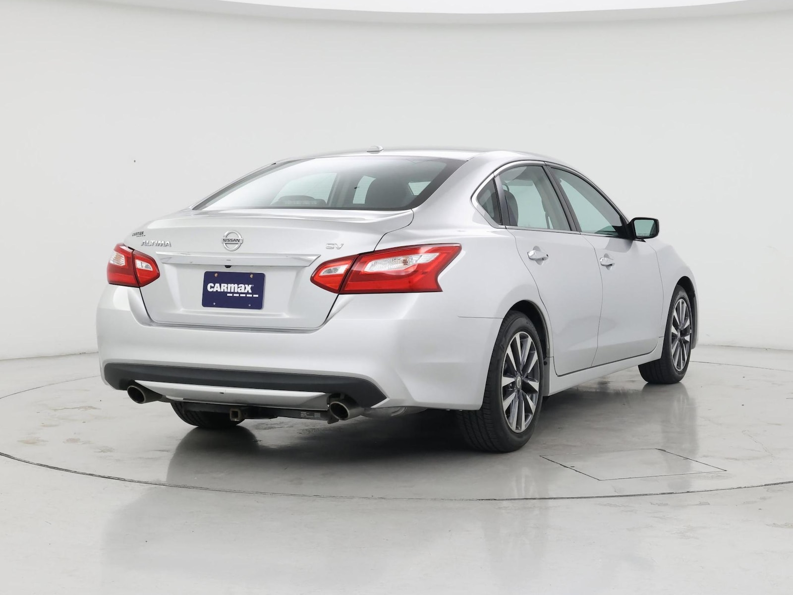 2017 Nissan Altima SV - Photo 9