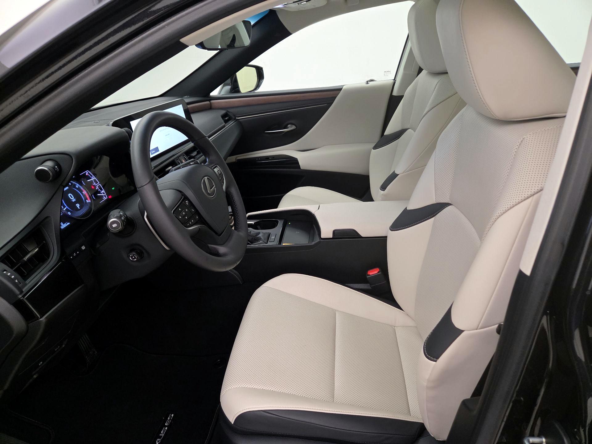 Thumbnail: 2023 Lexus ES - 11