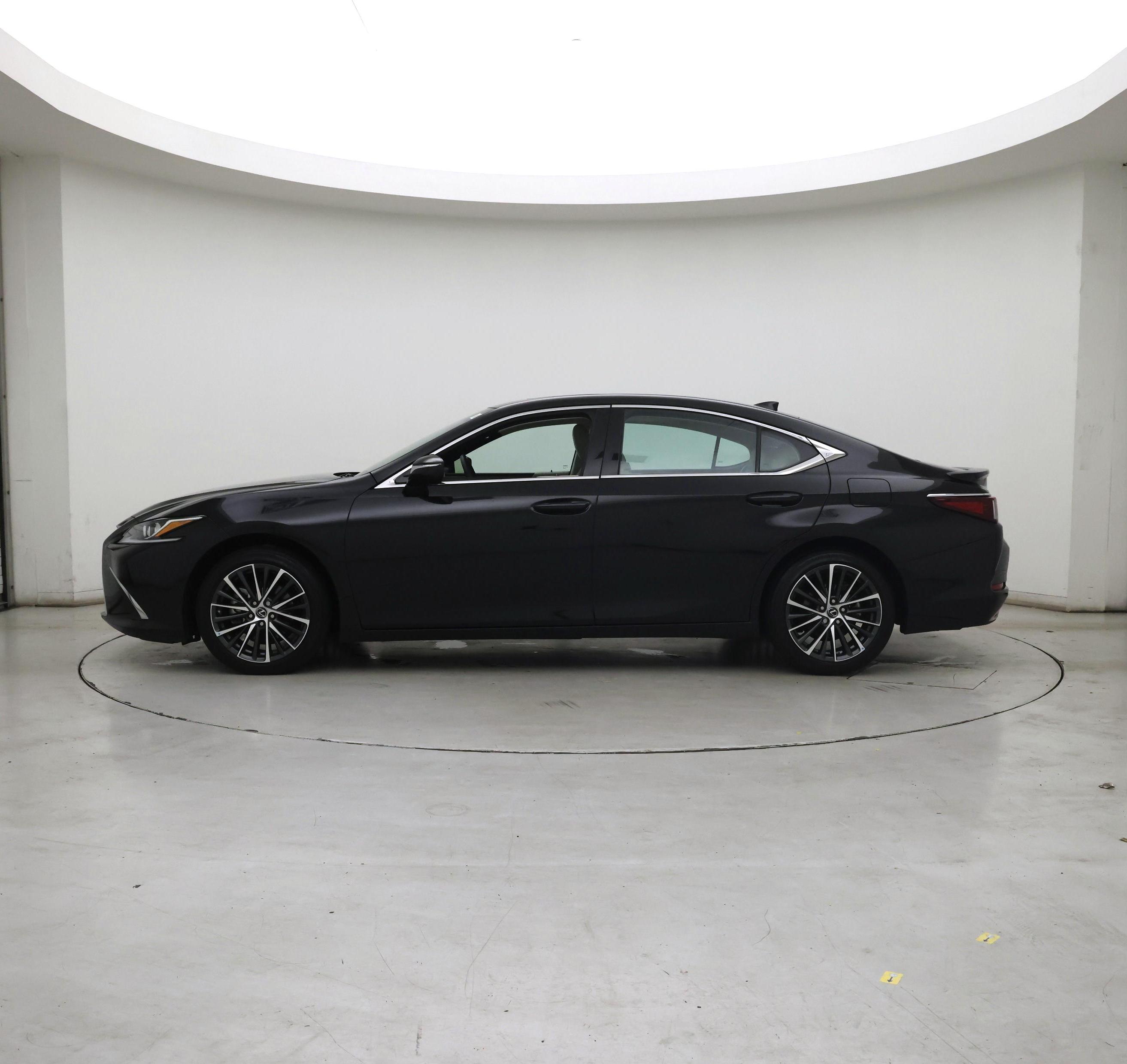 Thumbnail: 2023 Lexus ES - 3