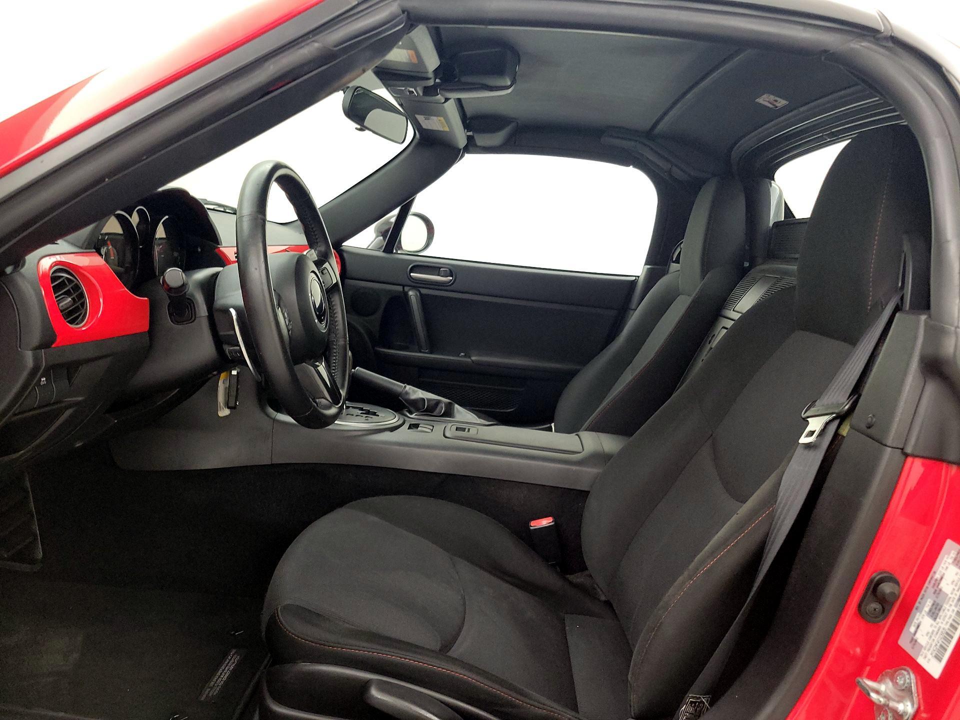 Thumbnail: 2015 Mazda MX-5 Miata - 11