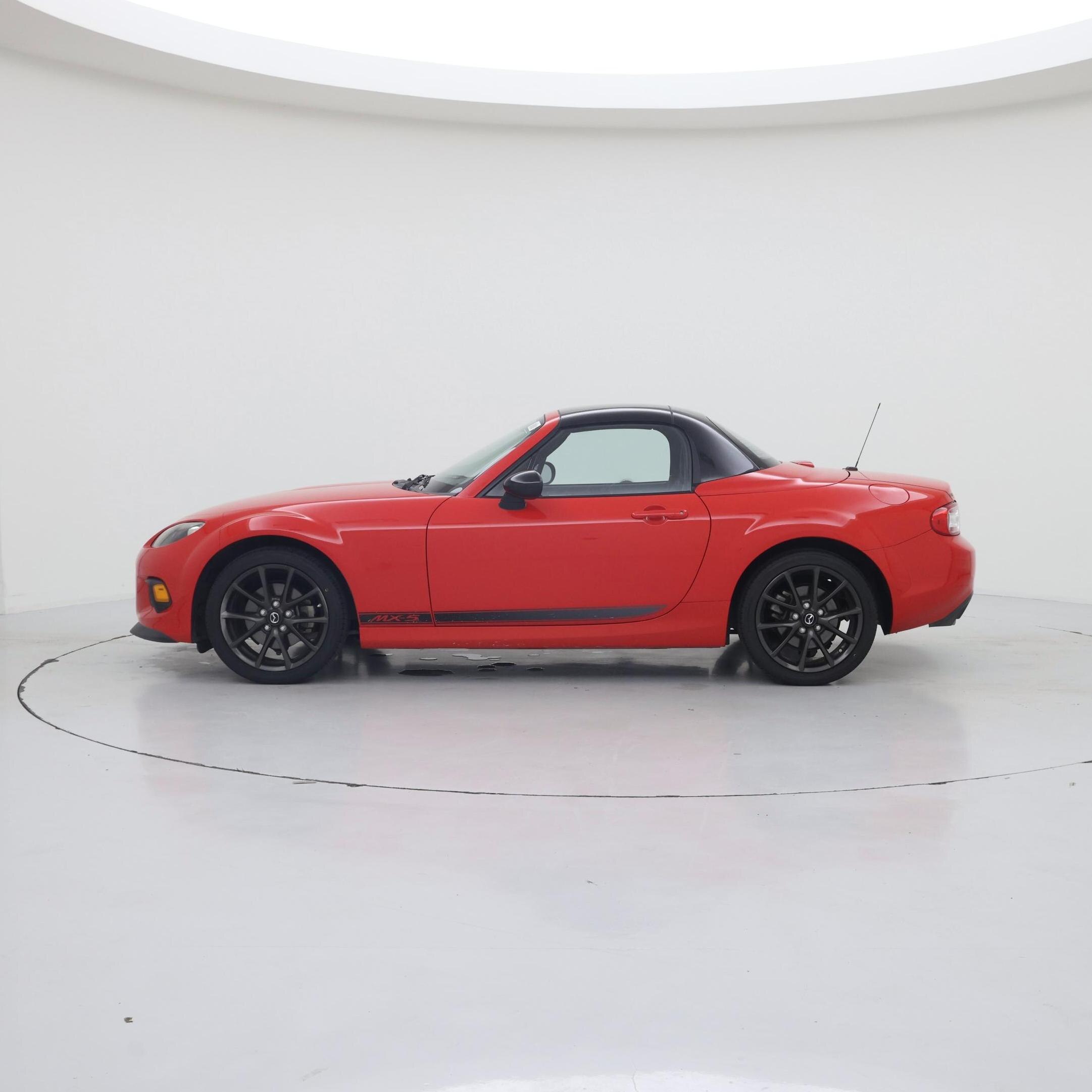 Thumbnail: 2015 Mazda MX-5 Miata - 3