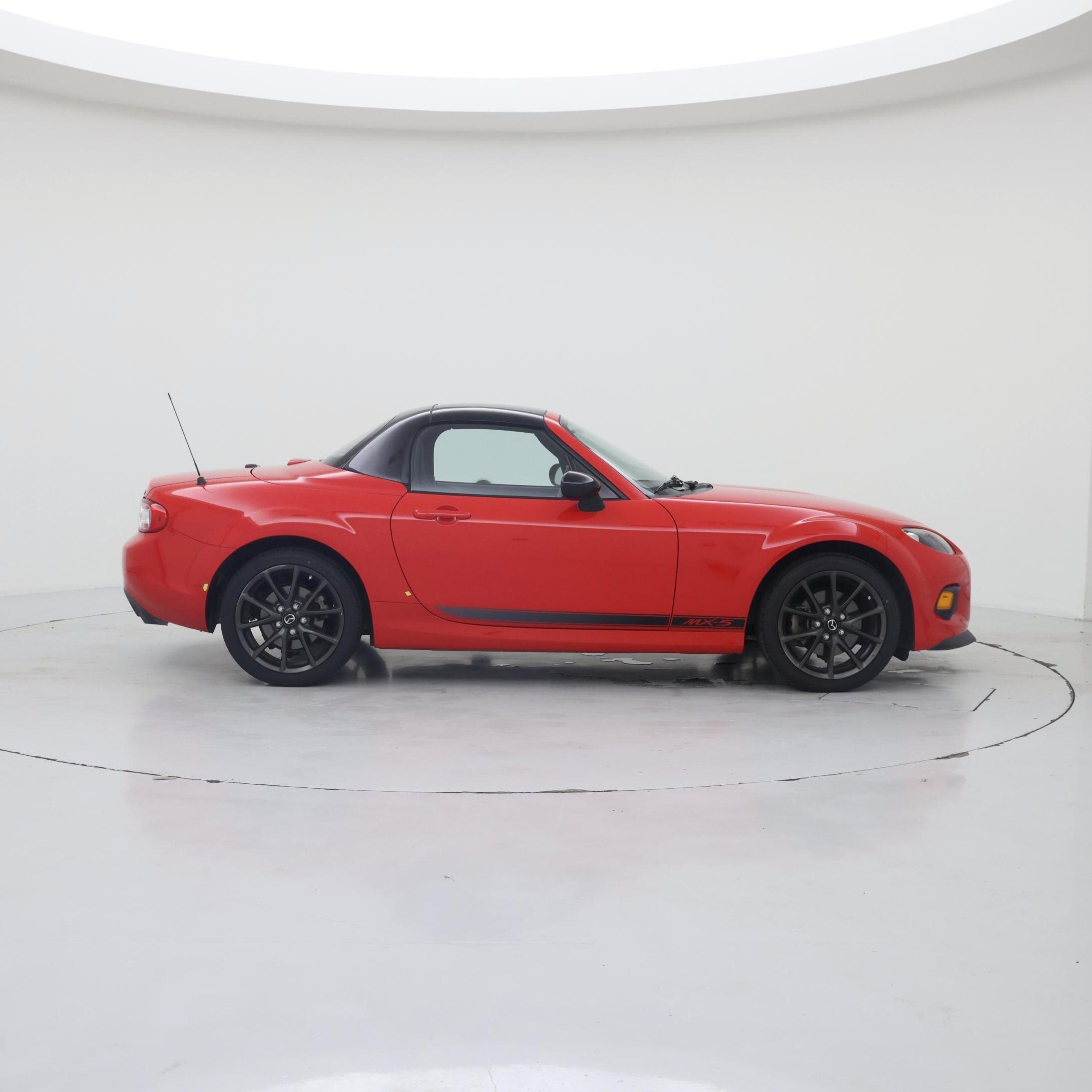 Thumbnail: 2015 Mazda MX-5 Miata - 7