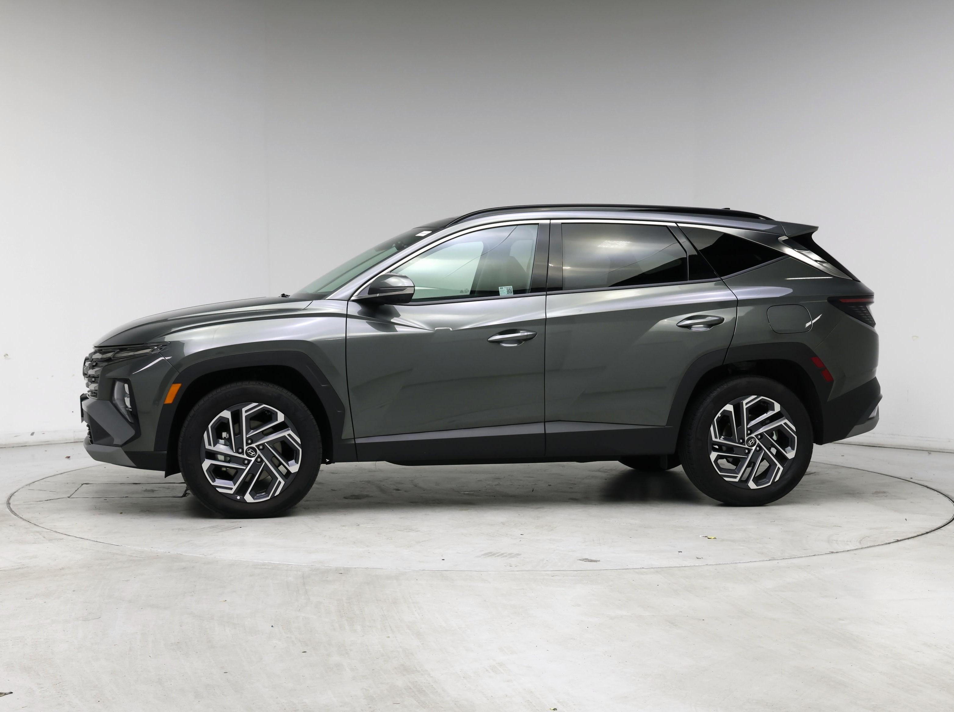 Thumbnail: 2025 Hyundai Tucson - 3