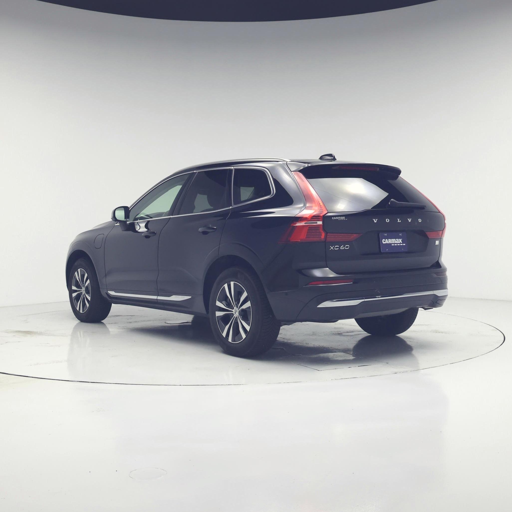 Thumbnail: 2022 Volvo XC60 - 2