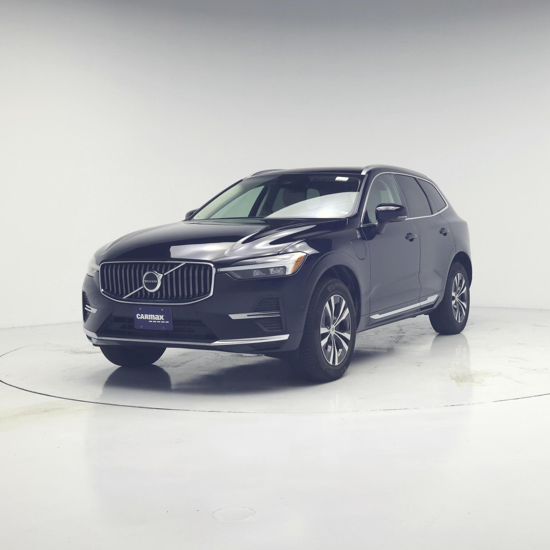 Thumbnail: 2022 Volvo XC60 - 4