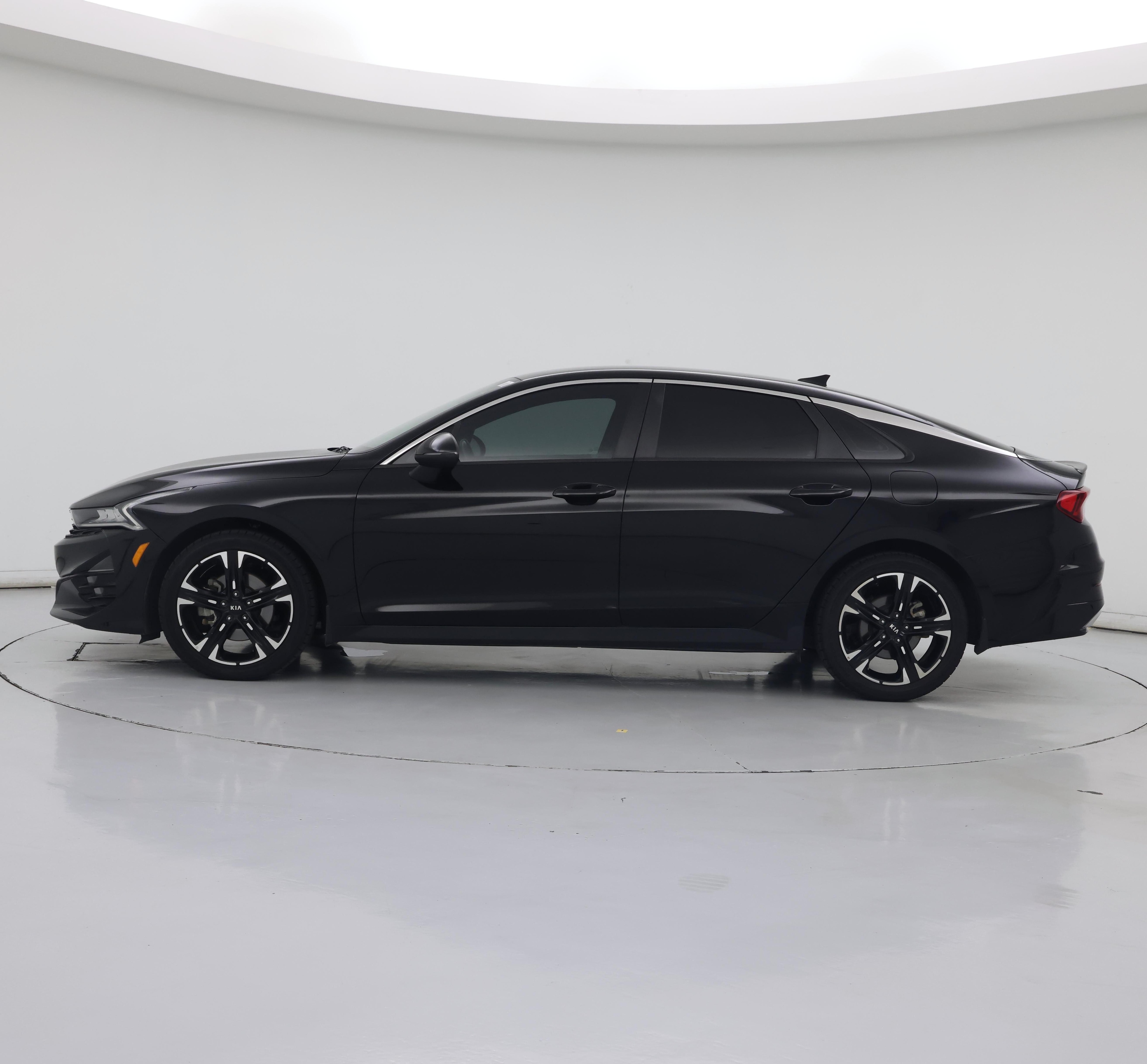 Thumbnail: 2021 Kia K5 - 3