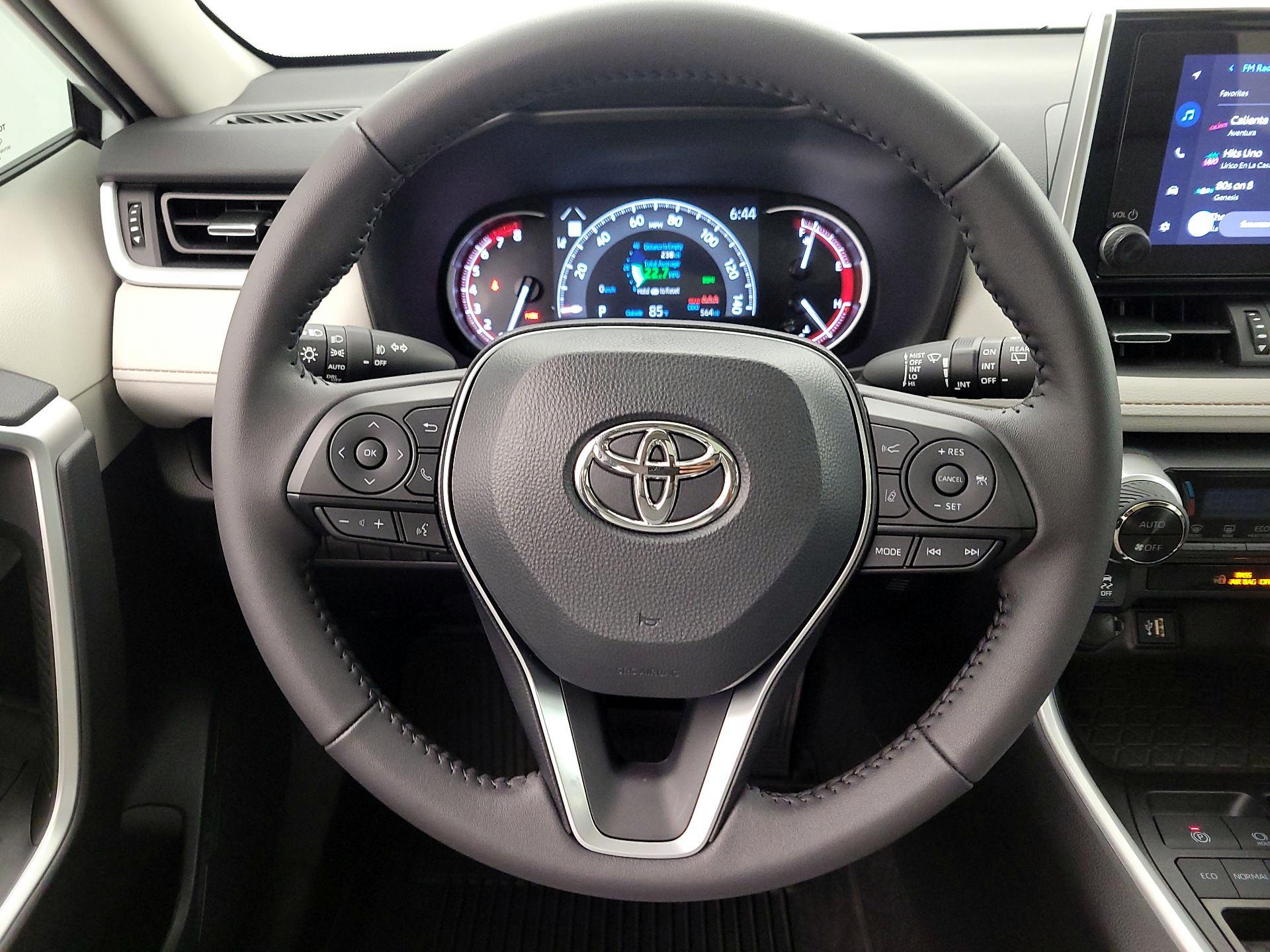 Thumbnail: 2025 Toyota RAV4 - 10