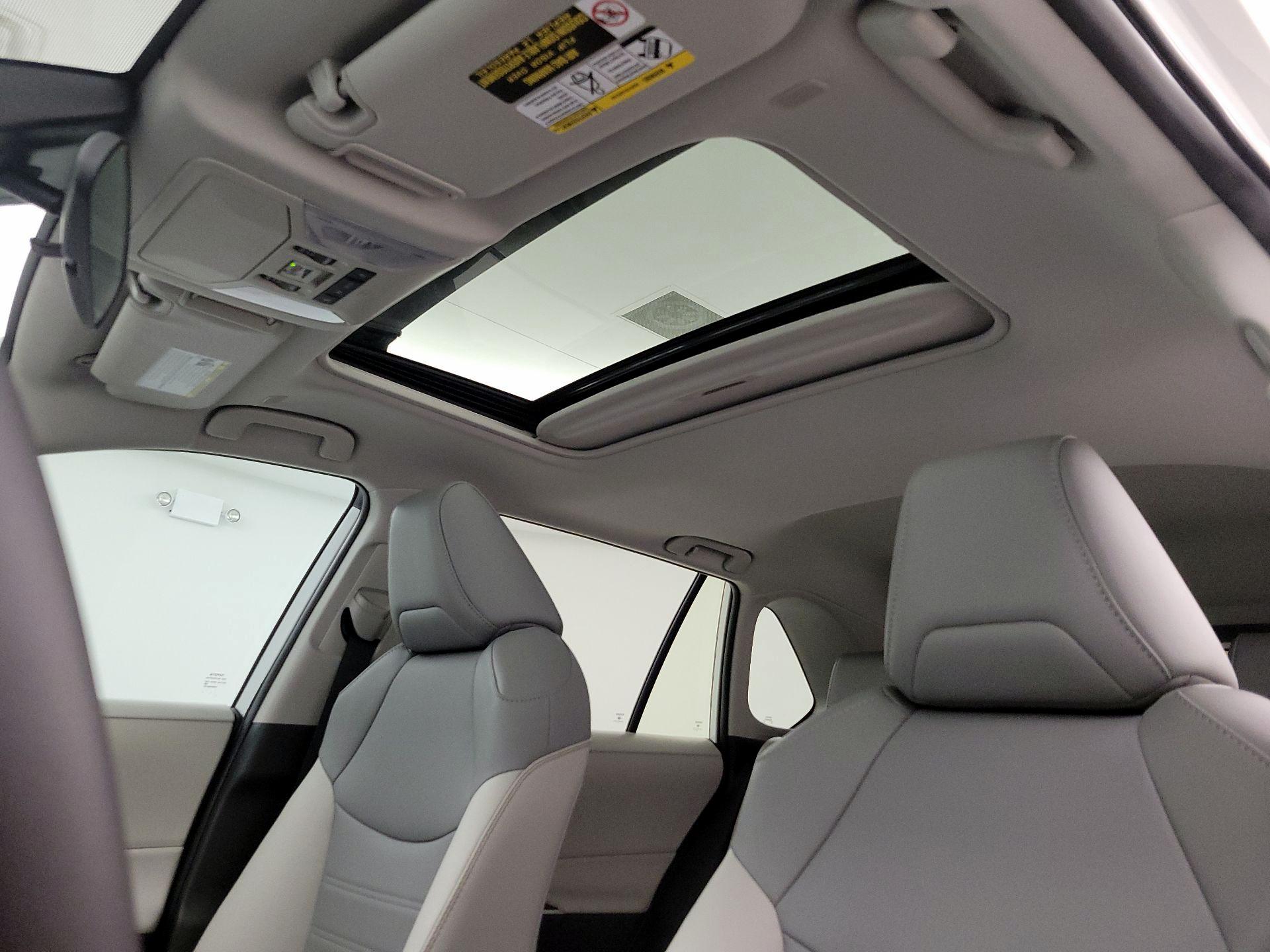 Thumbnail: 2025 Toyota RAV4 - 19
