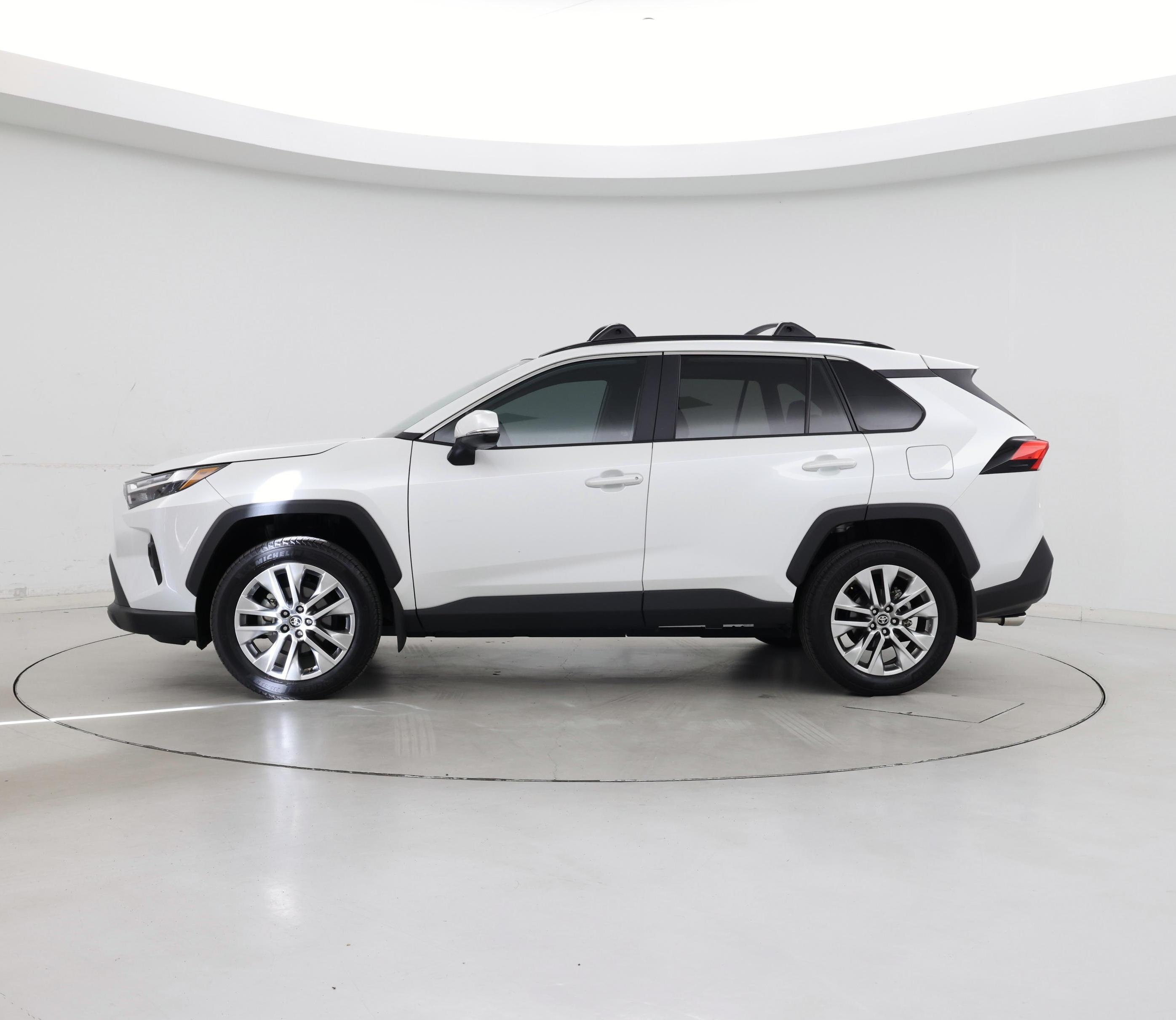 Thumbnail: 2025 Toyota RAV4 - 3