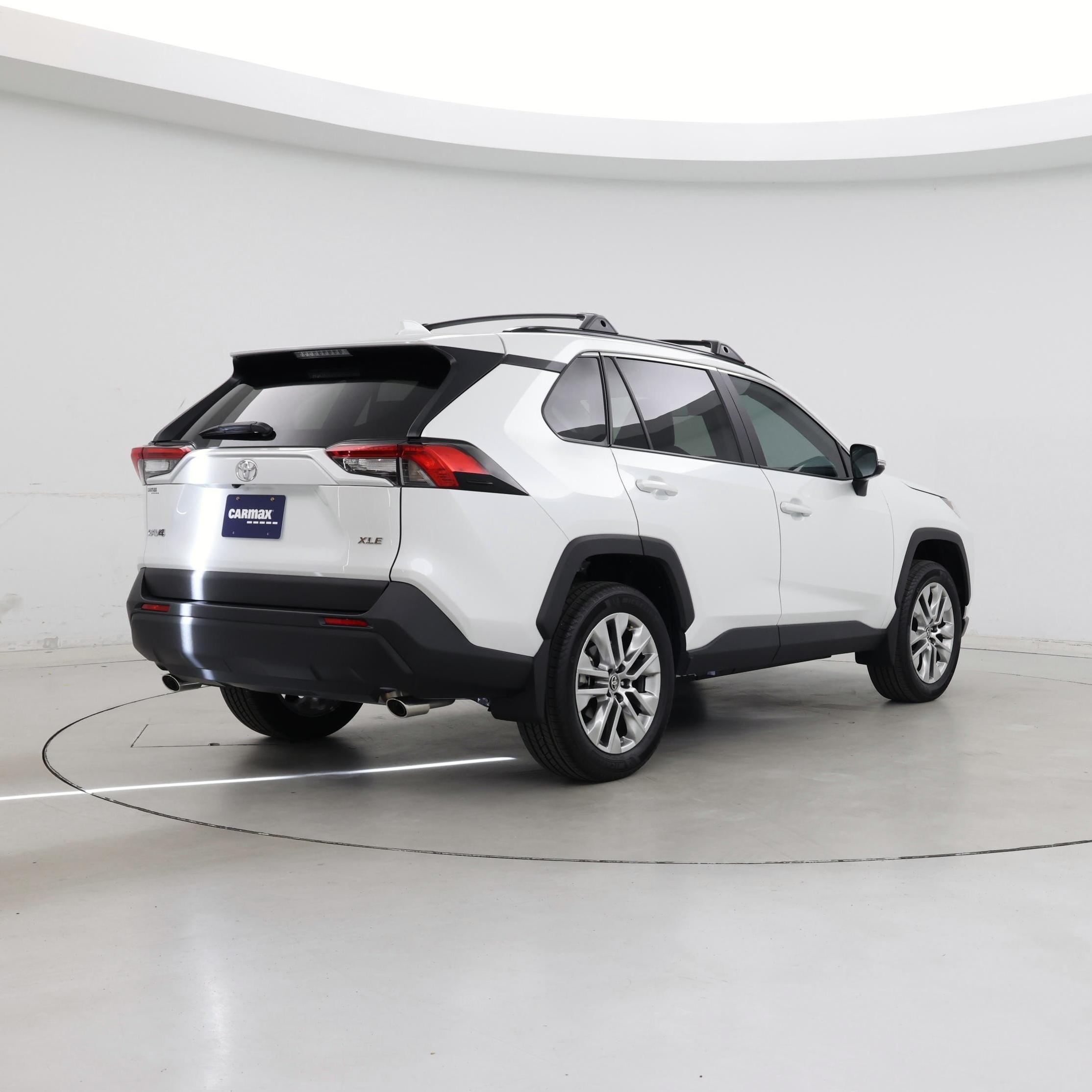 Thumbnail: 2025 Toyota RAV4 - 8