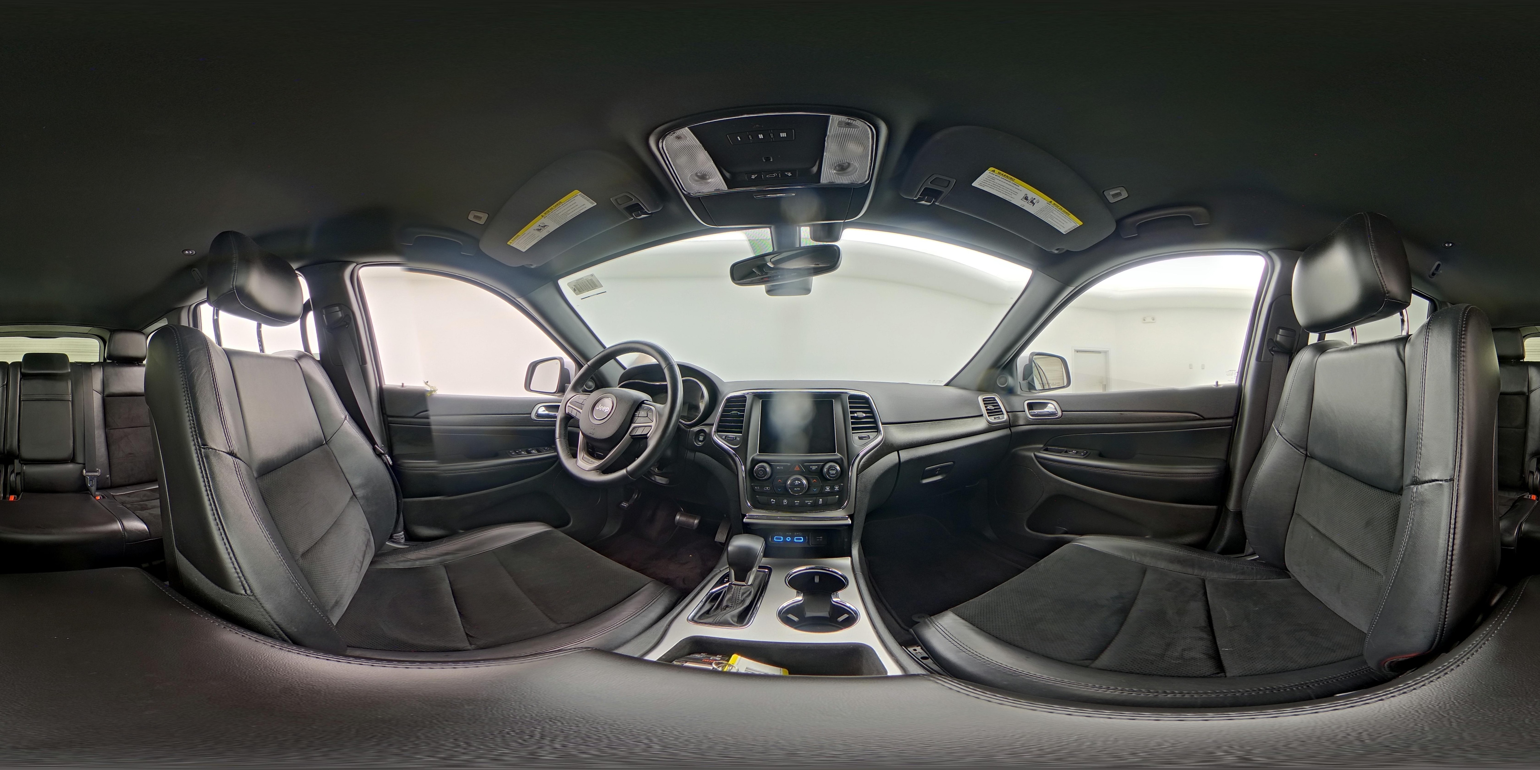 2018 Jeep Grand Cherokee Altitude - Photo 23