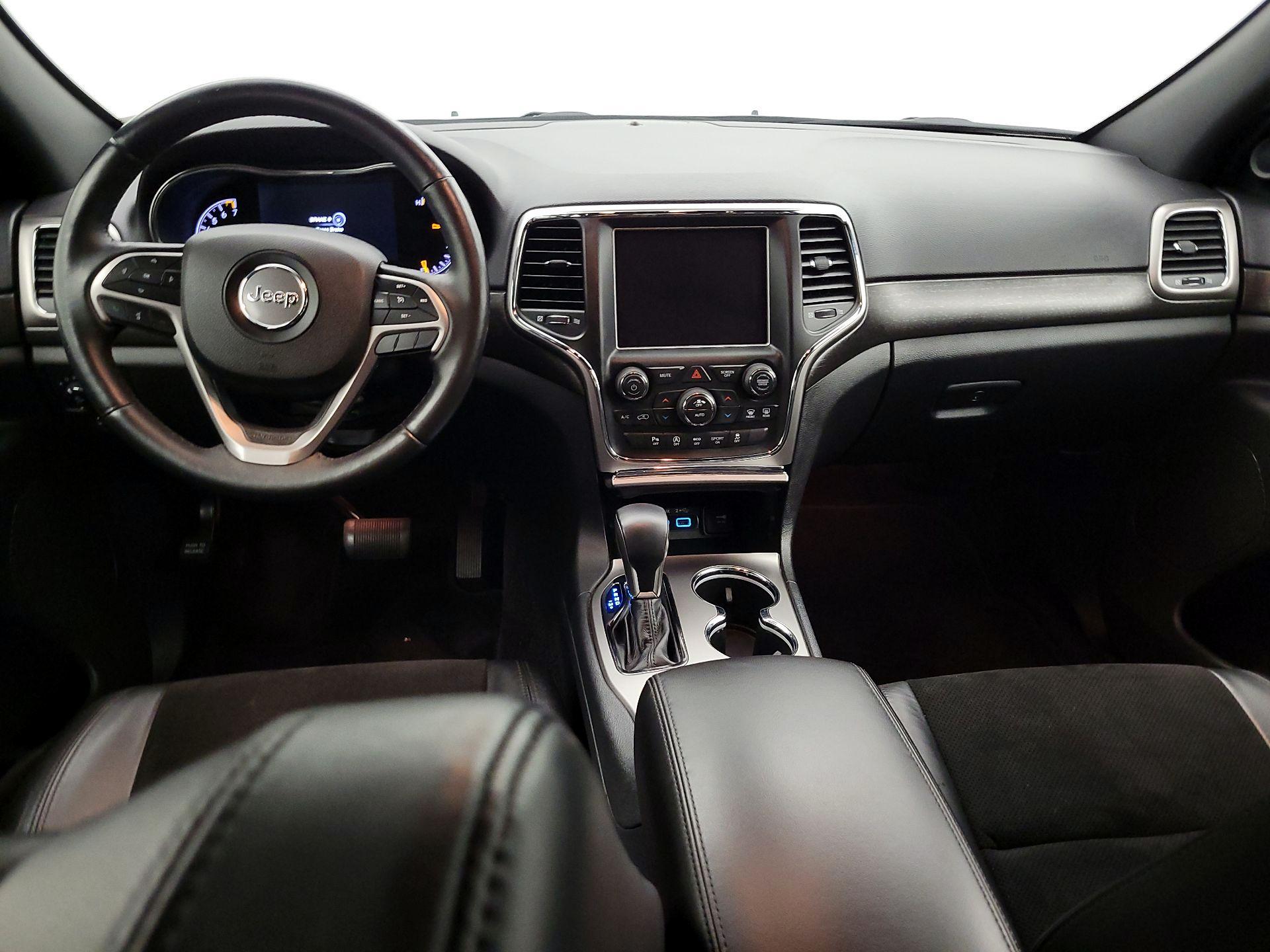 Thumbnail: 2018 Jeep Grand Cherokee - 9
