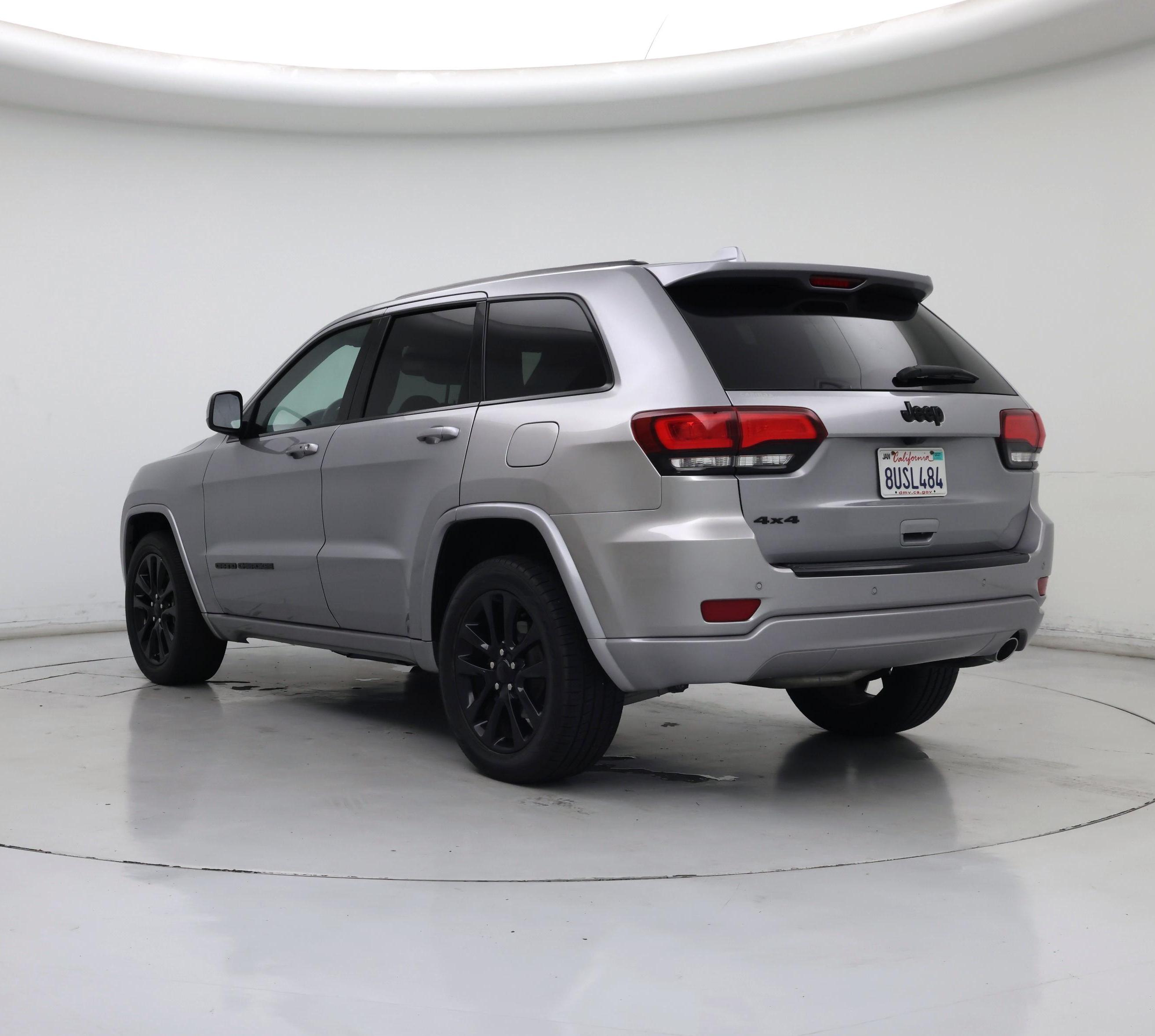 Thumbnail: 2018 Jeep Grand Cherokee - 2
