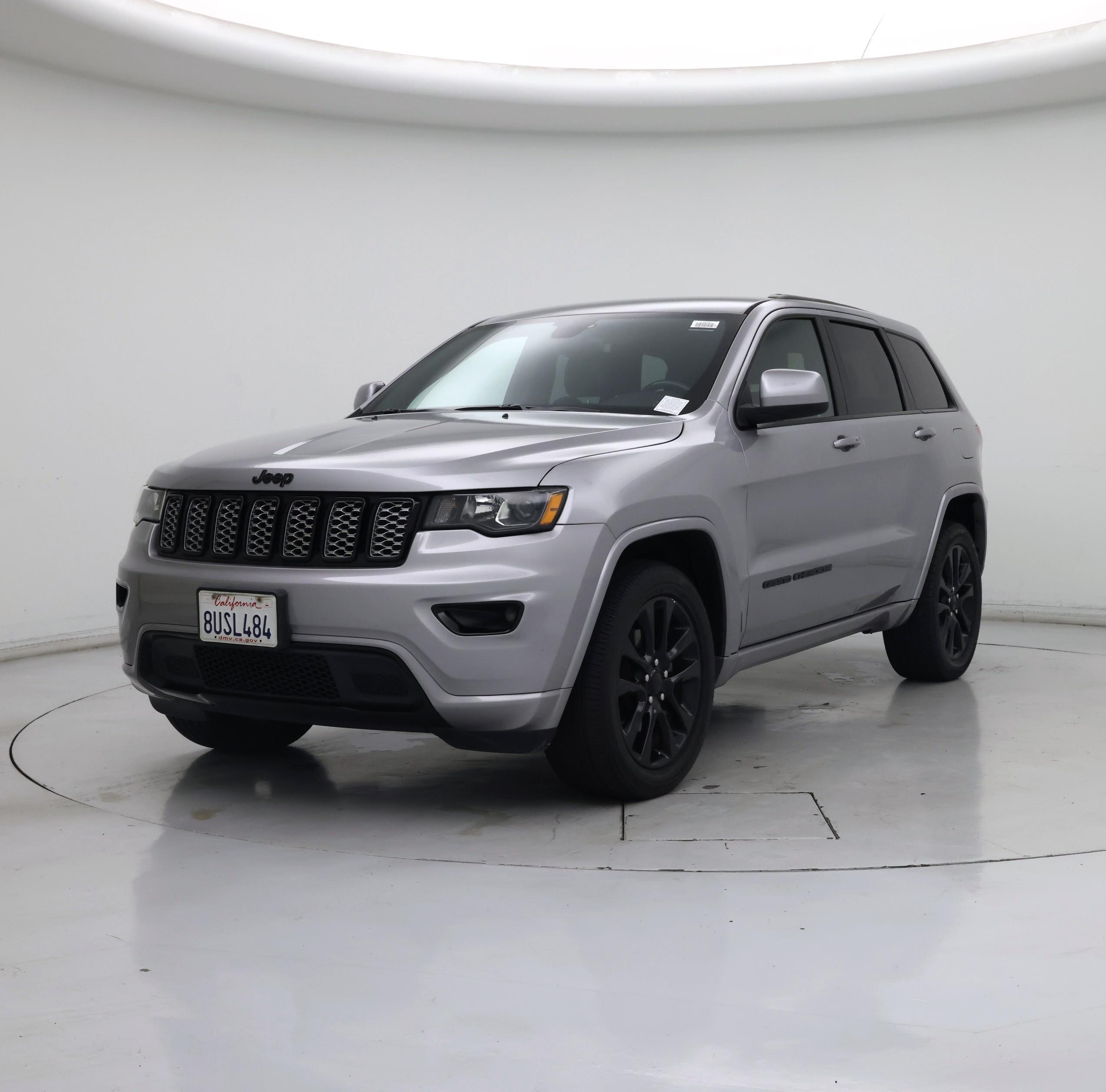 Thumbnail: 2018 Jeep Grand Cherokee - 4