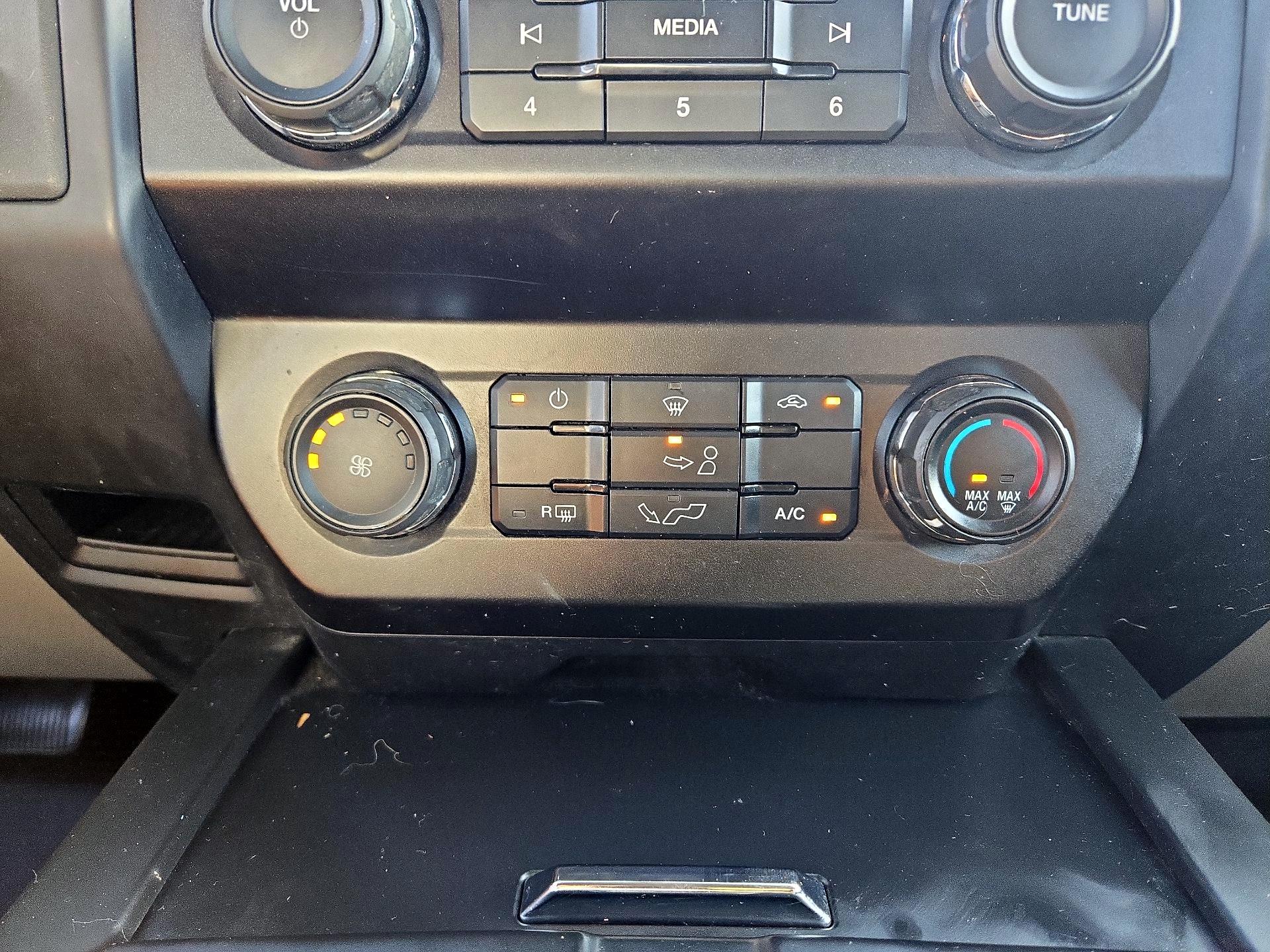 Thumbnail: 2019 Ford F-150 - 16