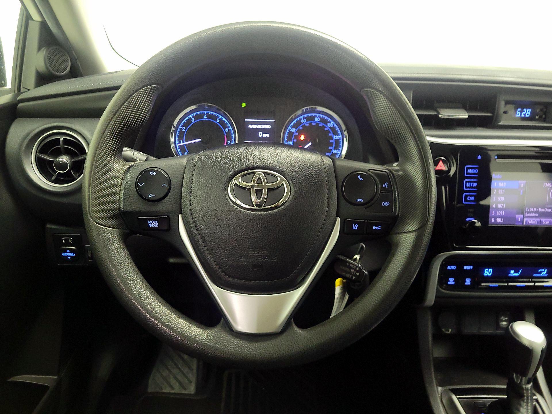 Thumbnail: 2019 Toyota Corolla - 10