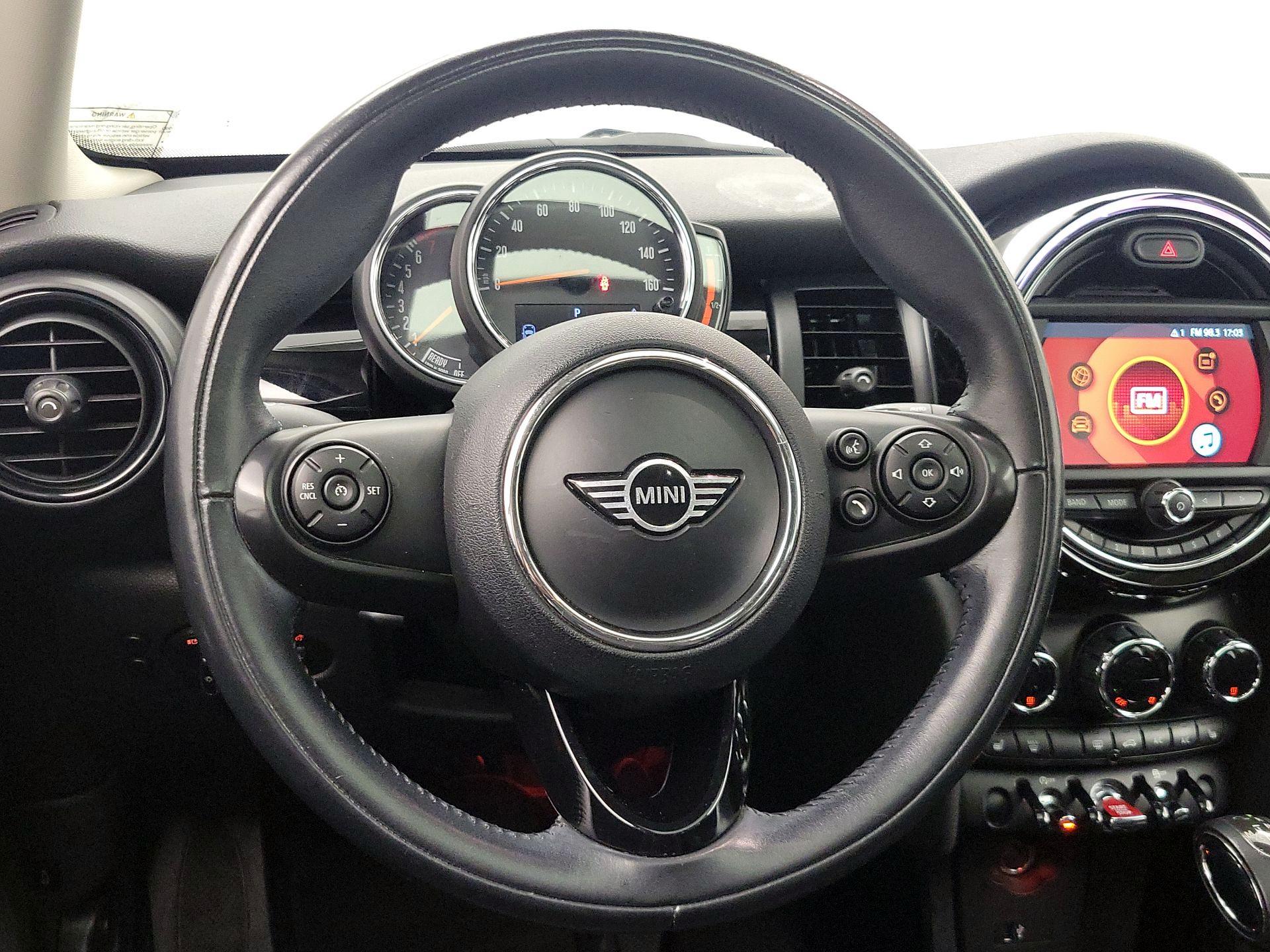 Thumbnail: 2019 MINI Cooper Hardtop - 10