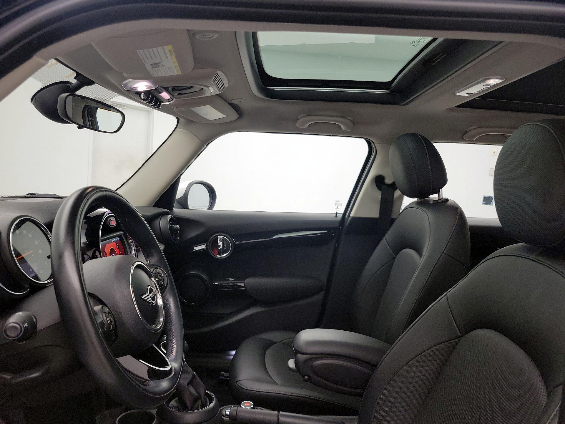 Thumbnail: 2019 MINI Cooper Hardtop - 19