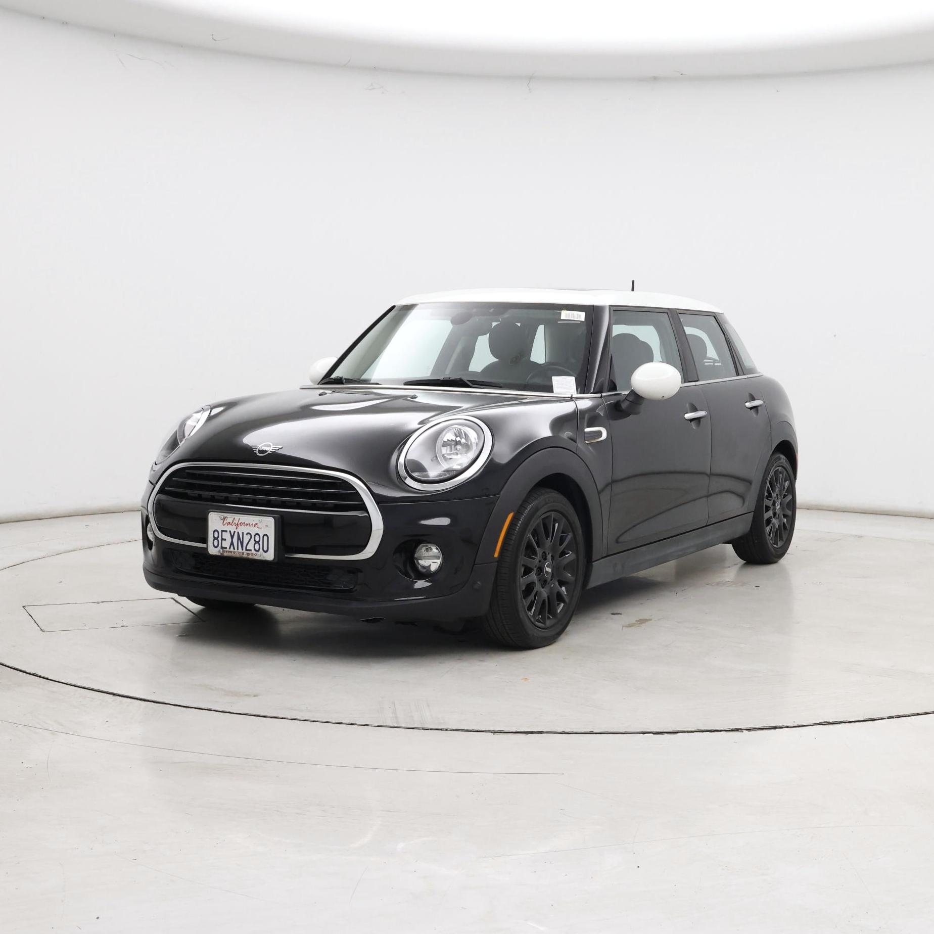 Thumbnail: 2019 MINI Cooper Hardtop - 4