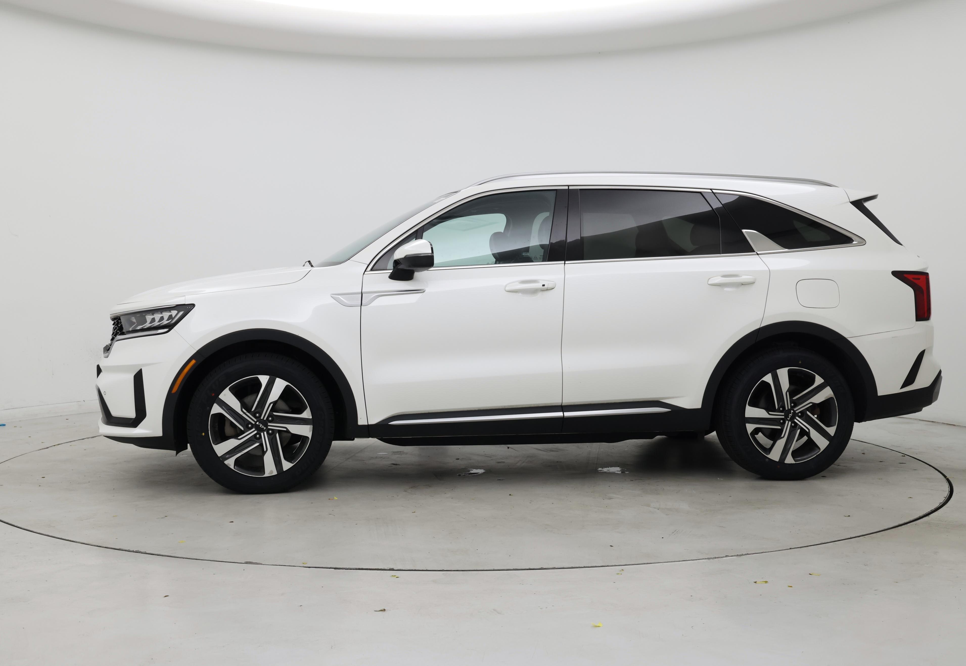 Thumbnail: 2022 Kia Sorento - 3