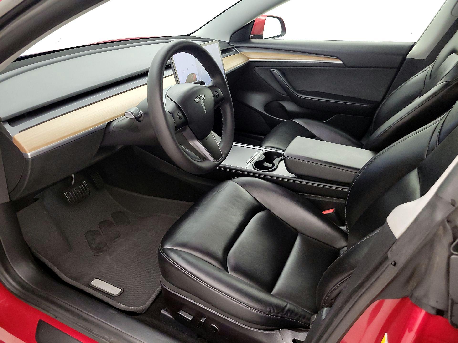 Thumbnail: 2021 Tesla Model 3 - 11
