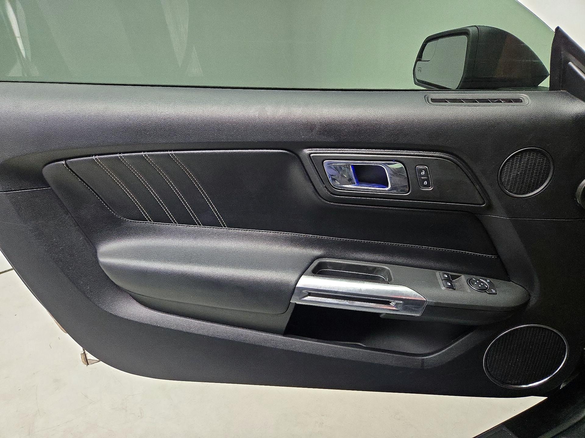 Thumbnail: 2015 Ford Mustang - 12