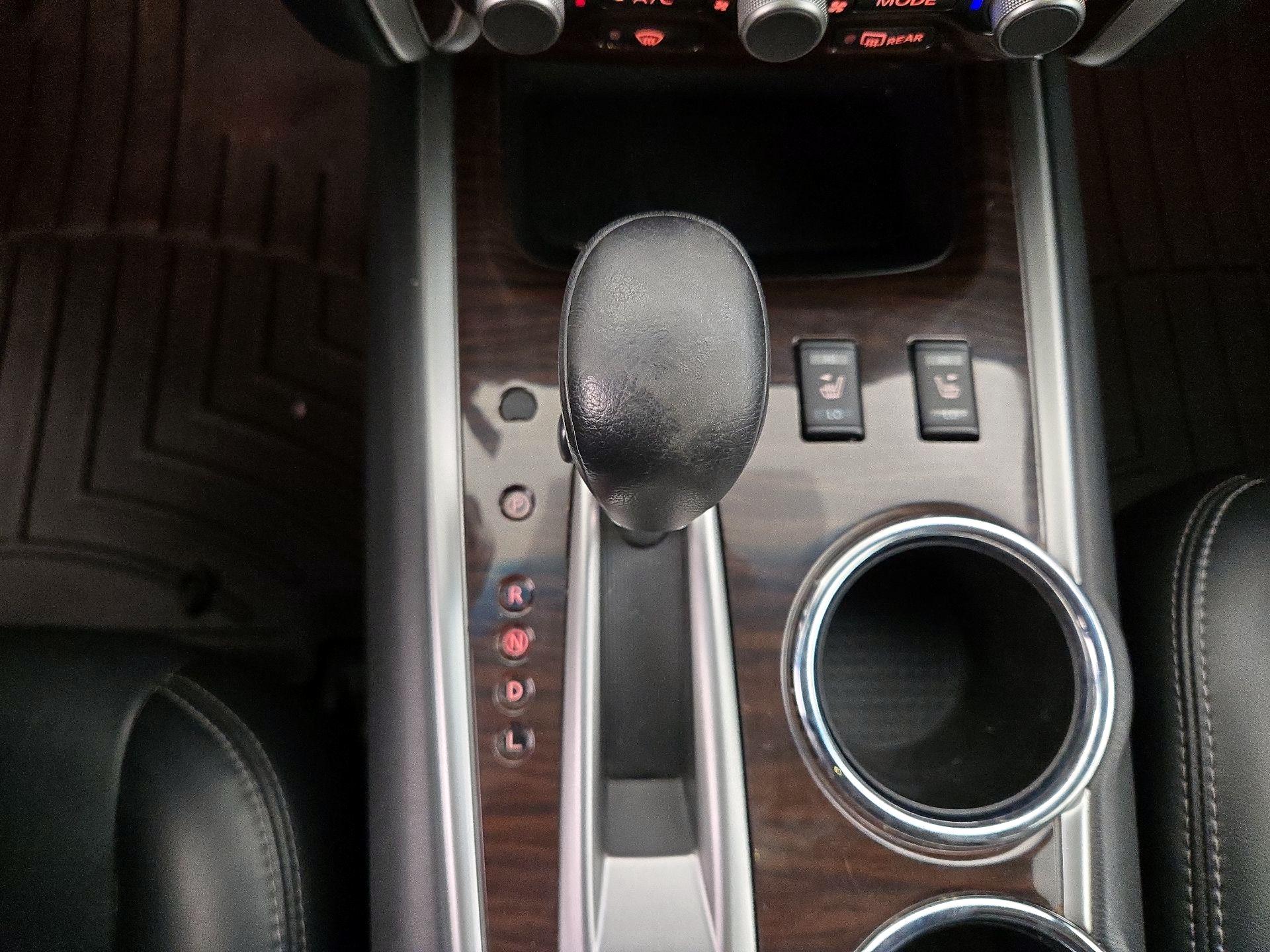 Thumbnail: 2015 Nissan Pathfinder - 18