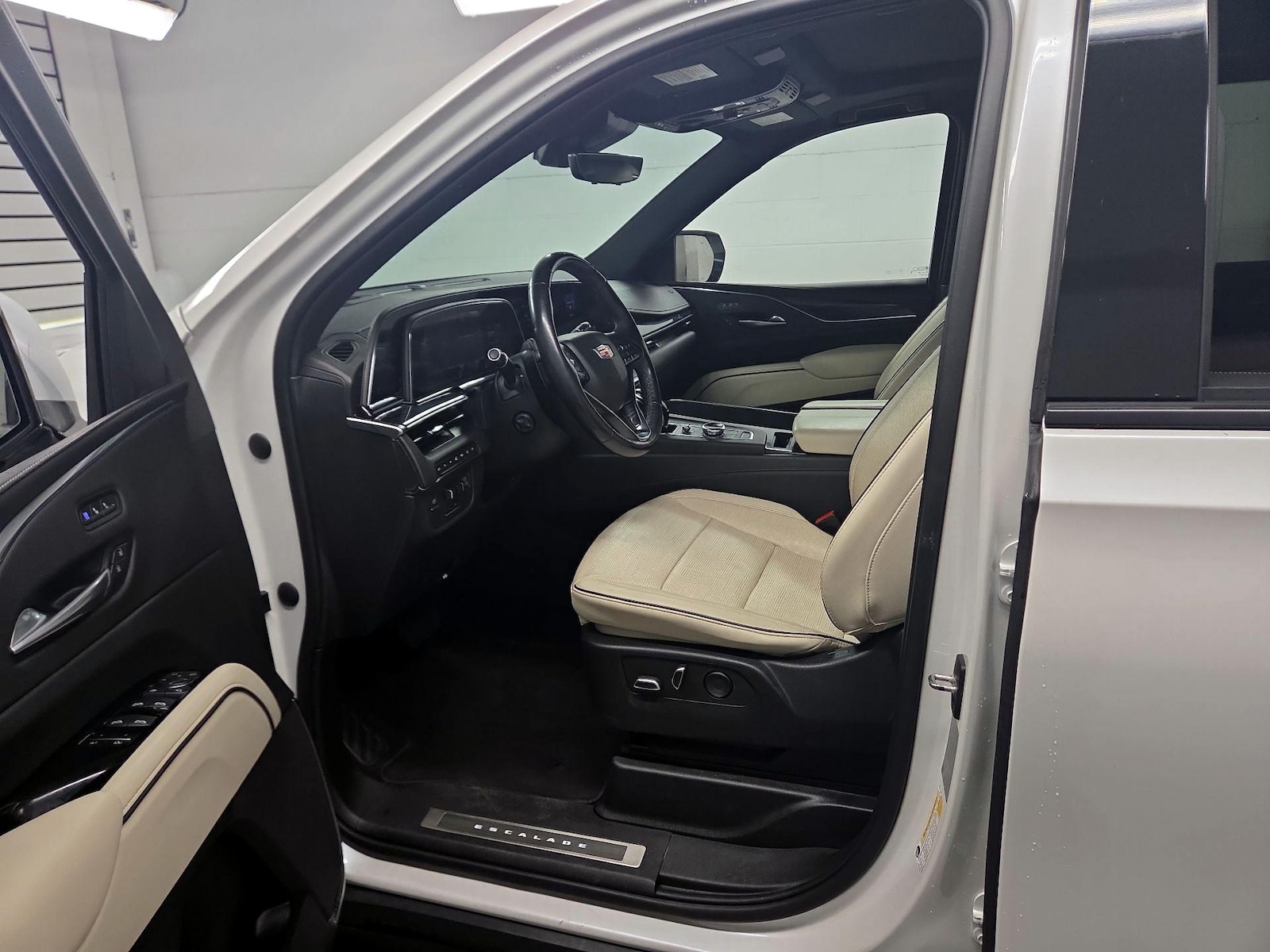 2022 Cadillac Escalade ESV Sport - Photo 12