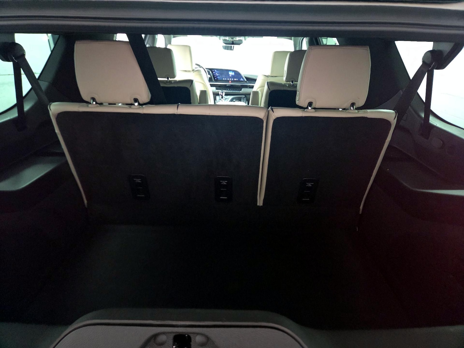 2022 Cadillac Escalade ESV Sport - Photo 17