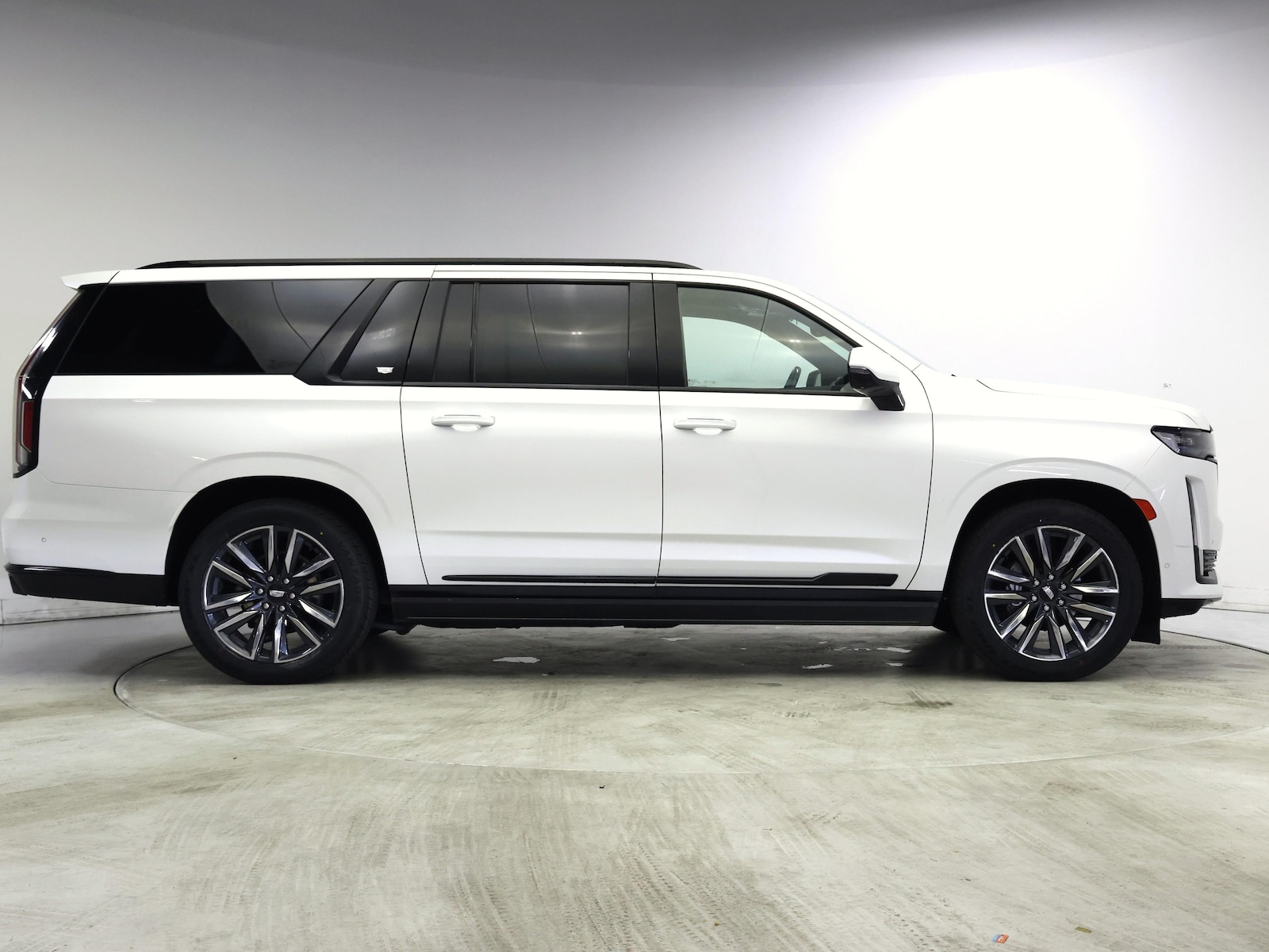 2022 Cadillac Escalade ESV Sport - Photo 8
