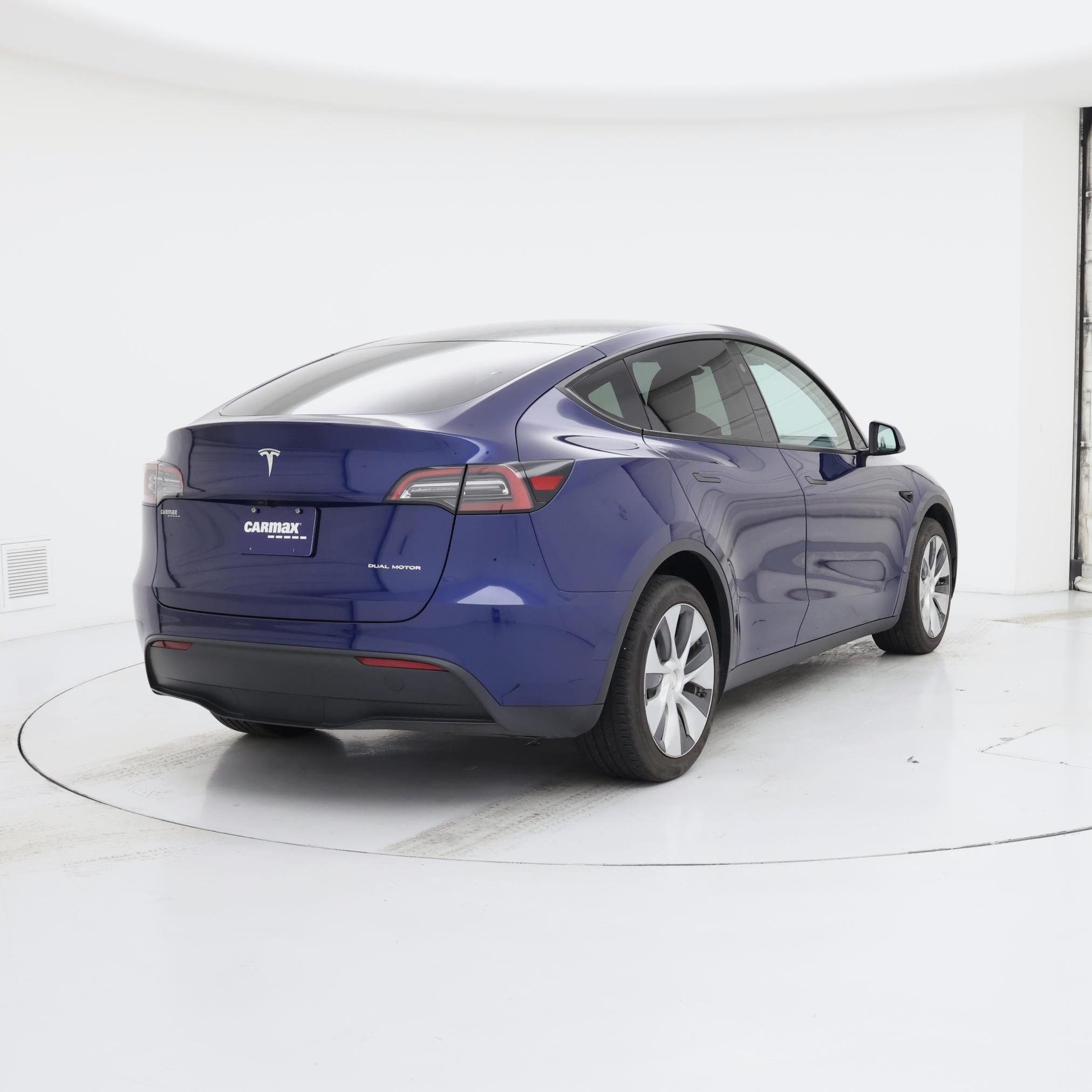 Thumbnail: 2023 Tesla Model Y - 8