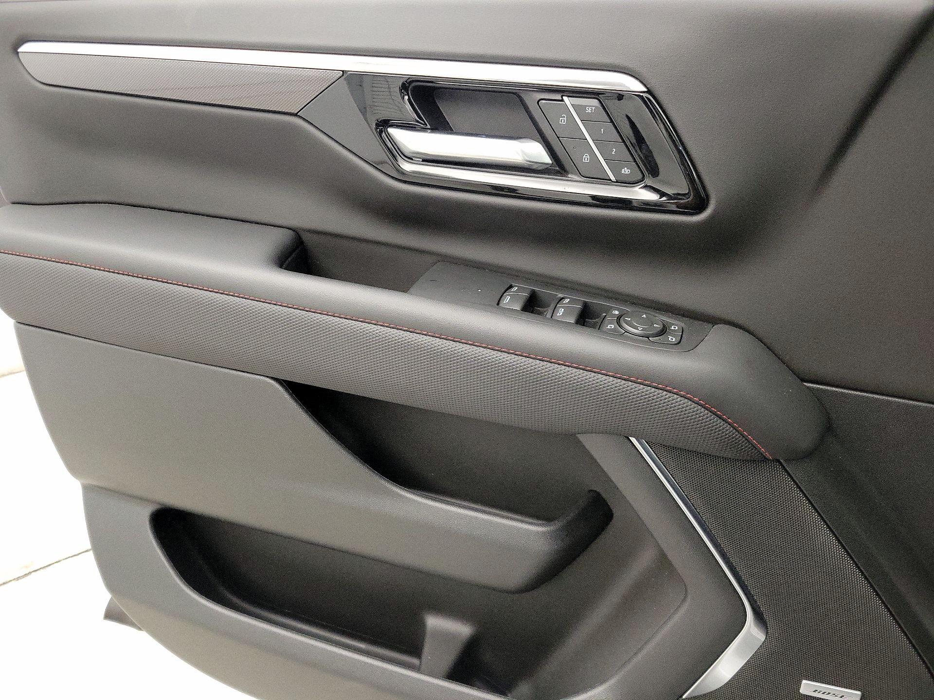 Thumbnail: 2025 Chevrolet Tahoe - 12