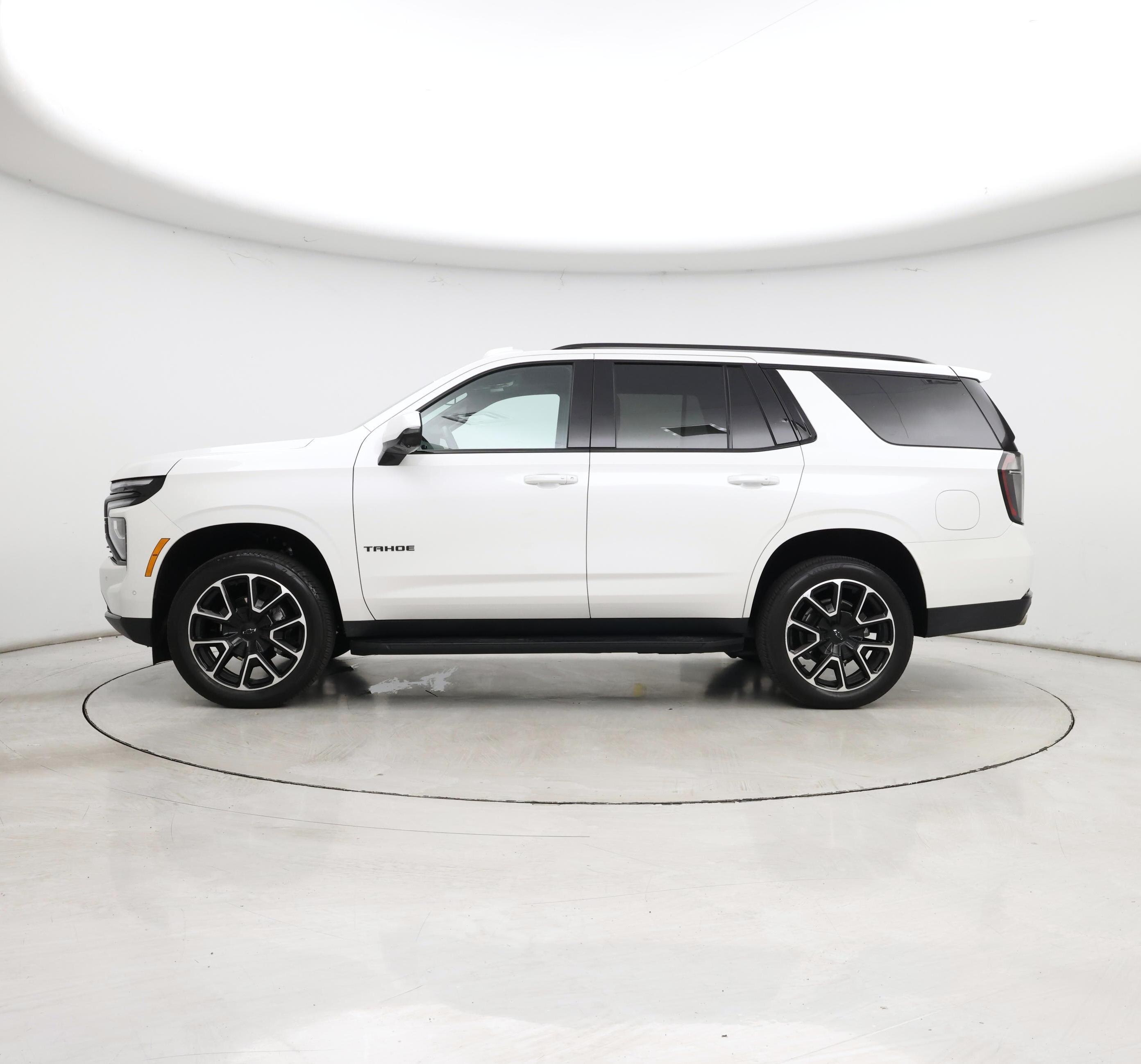 Thumbnail: 2025 Chevrolet Tahoe - 3