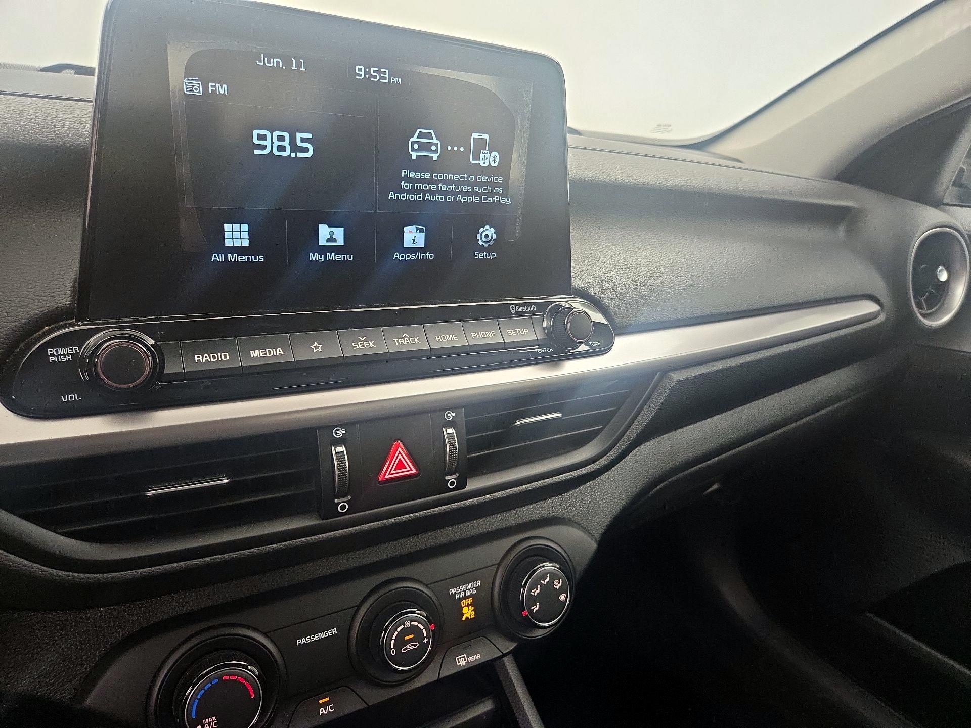 Thumbnail: 2020 Kia Forte - 15