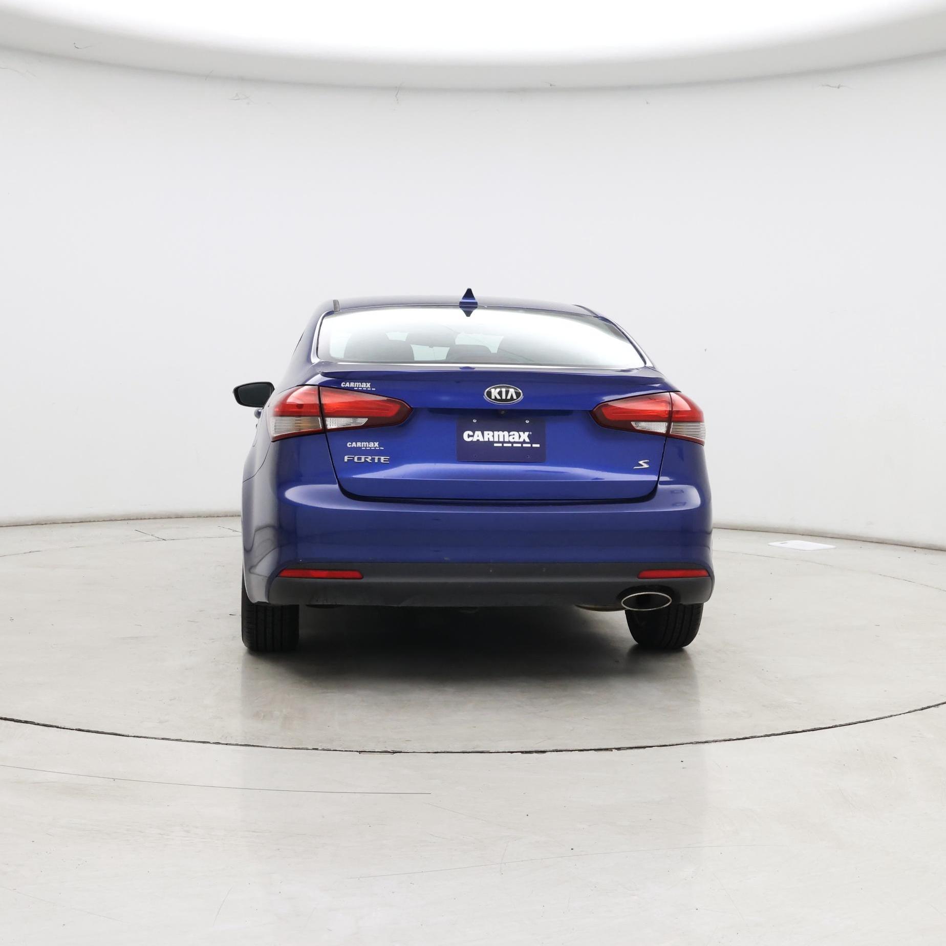 Thumbnail: 2017 Kia Forte - 6