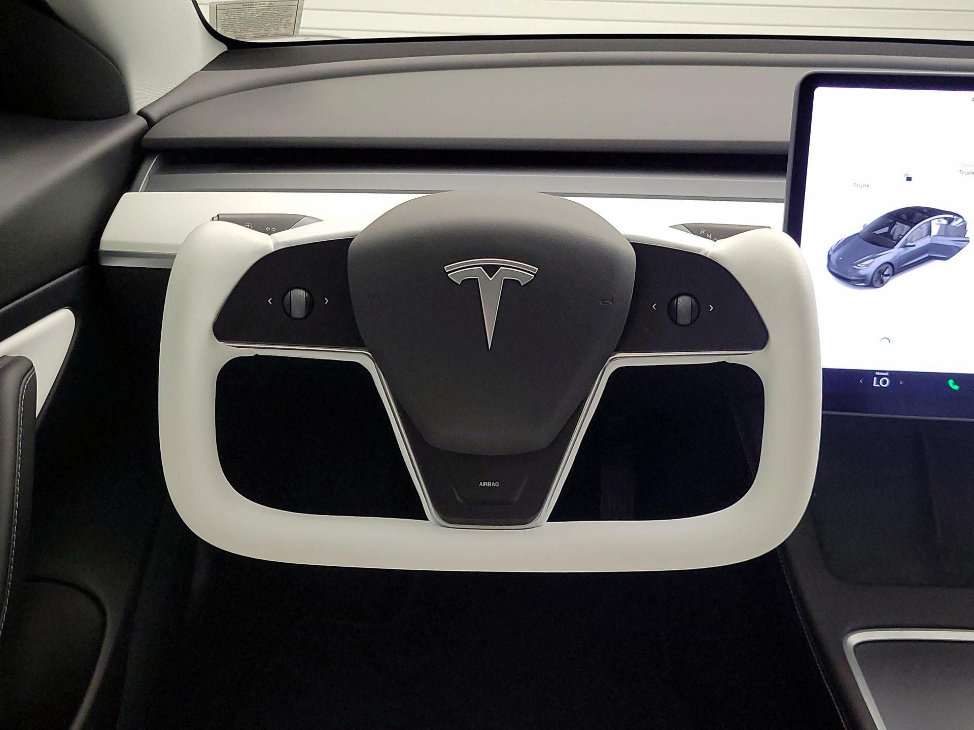 Thumbnail: 2021 Tesla Model 3 - 10