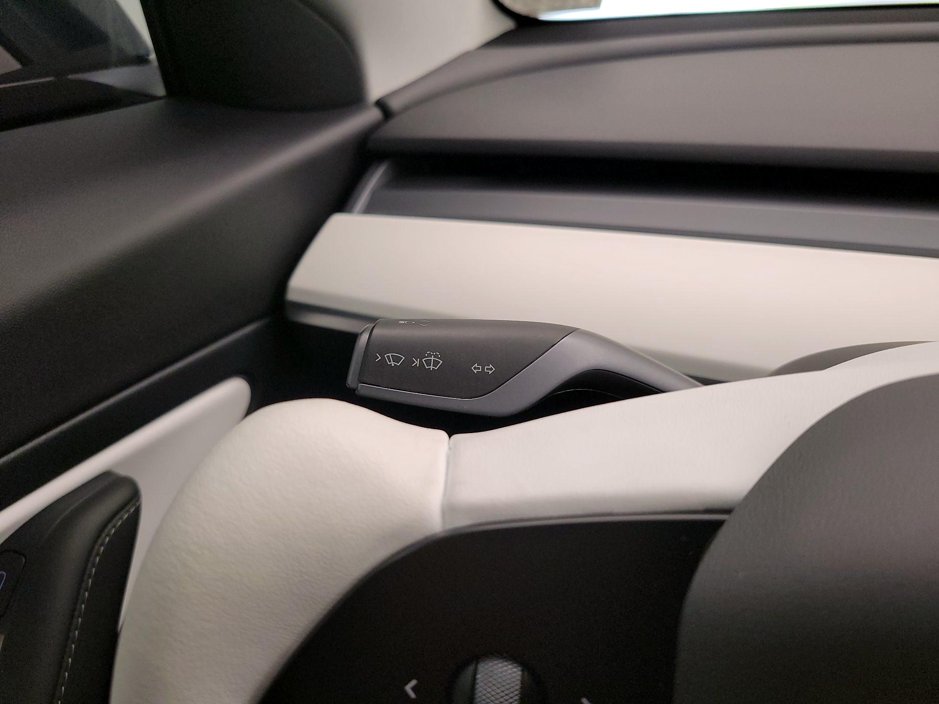 Thumbnail: 2021 Tesla Model 3 - 13