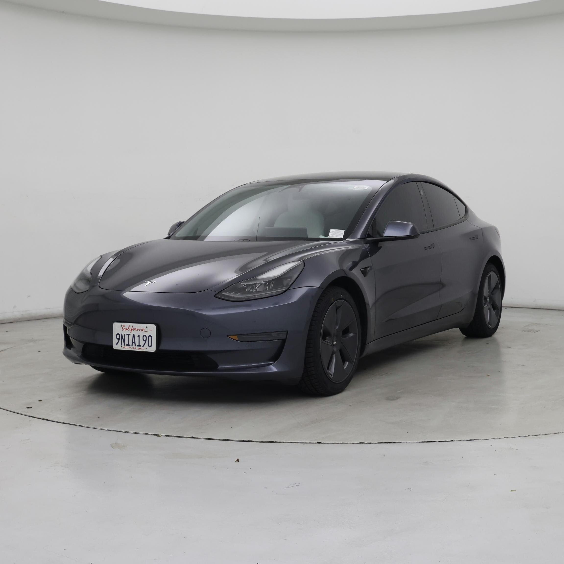 Thumbnail: 2021 Tesla Model 3 - 4