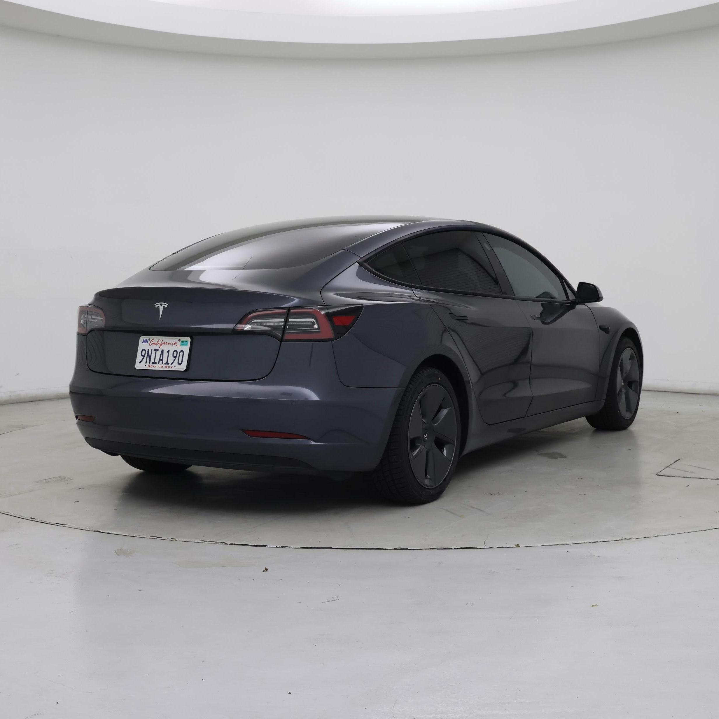 Thumbnail: 2021 Tesla Model 3 - 8