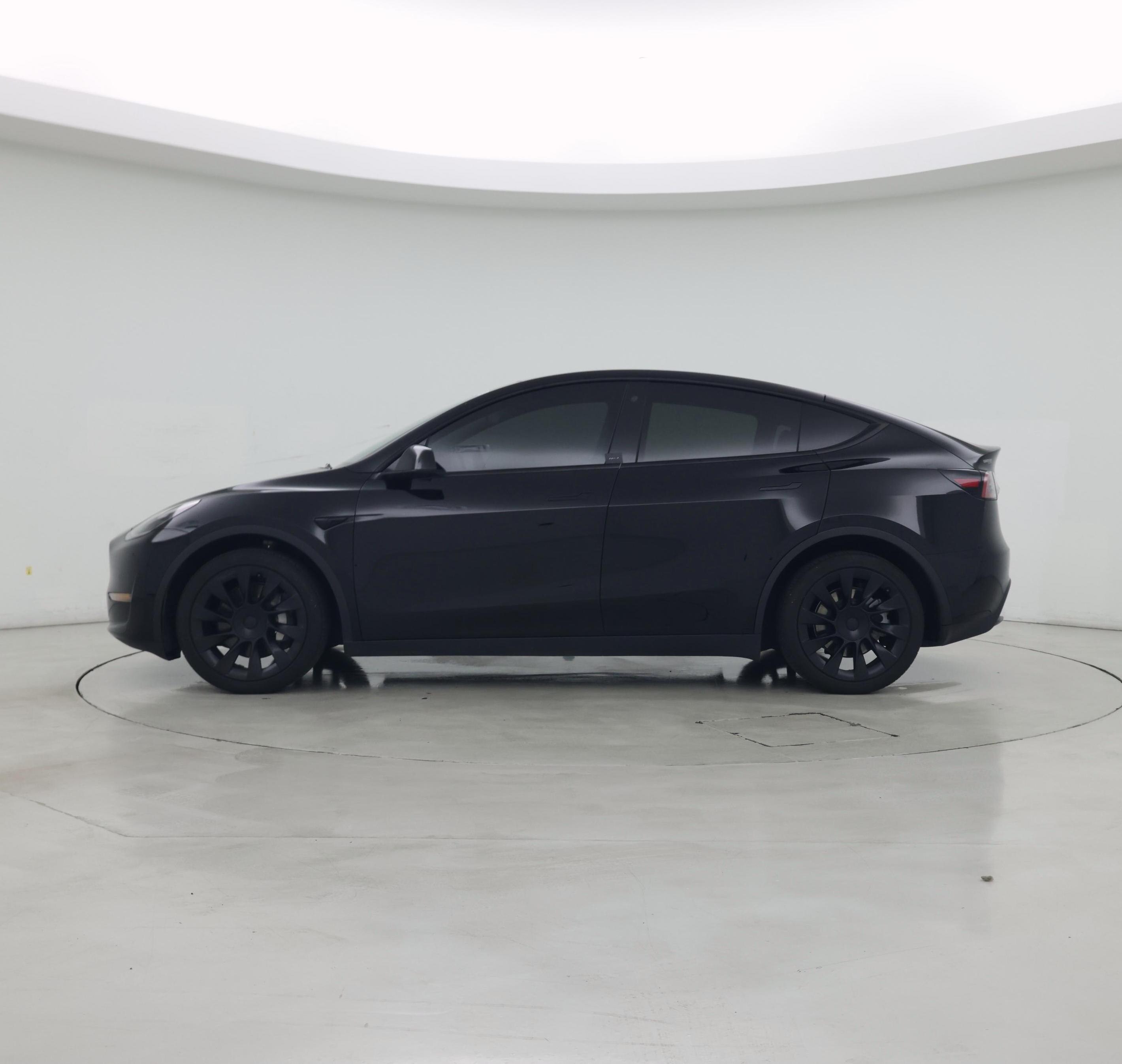 Thumbnail: 2022 Tesla Model Y - 3