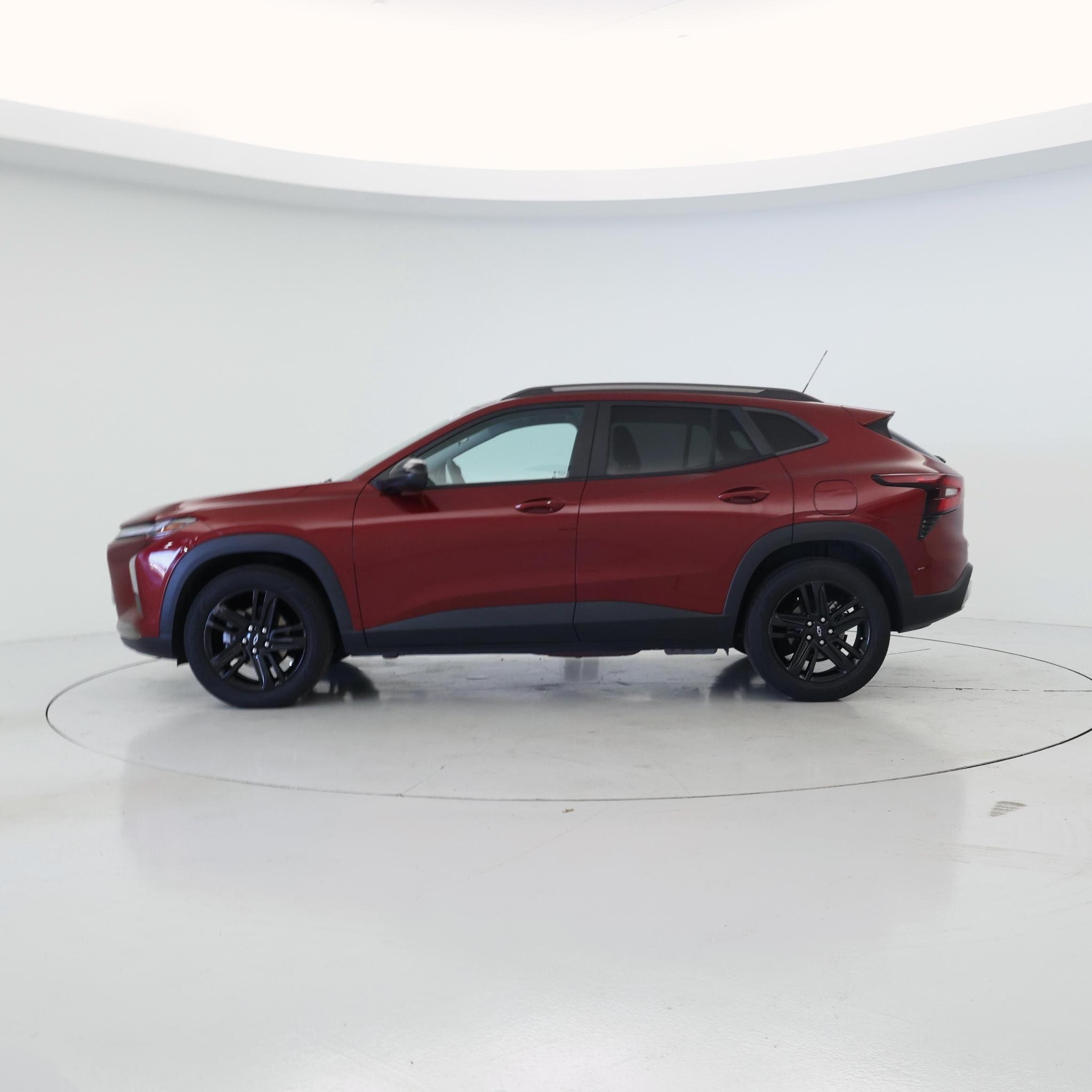 Thumbnail: 2024 Chevrolet Trax - 3