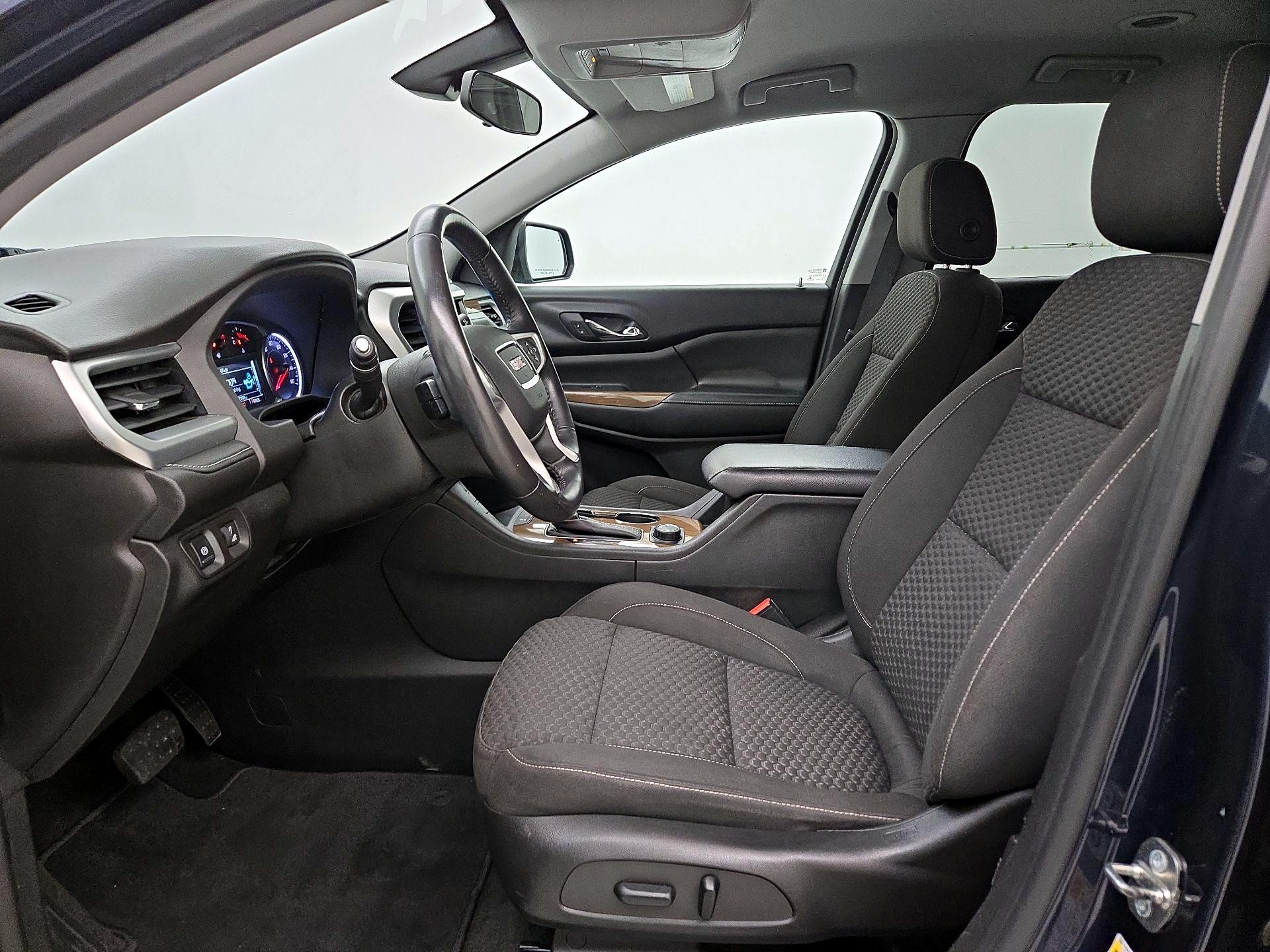 Thumbnail: 2017 GMC Acadia - 11