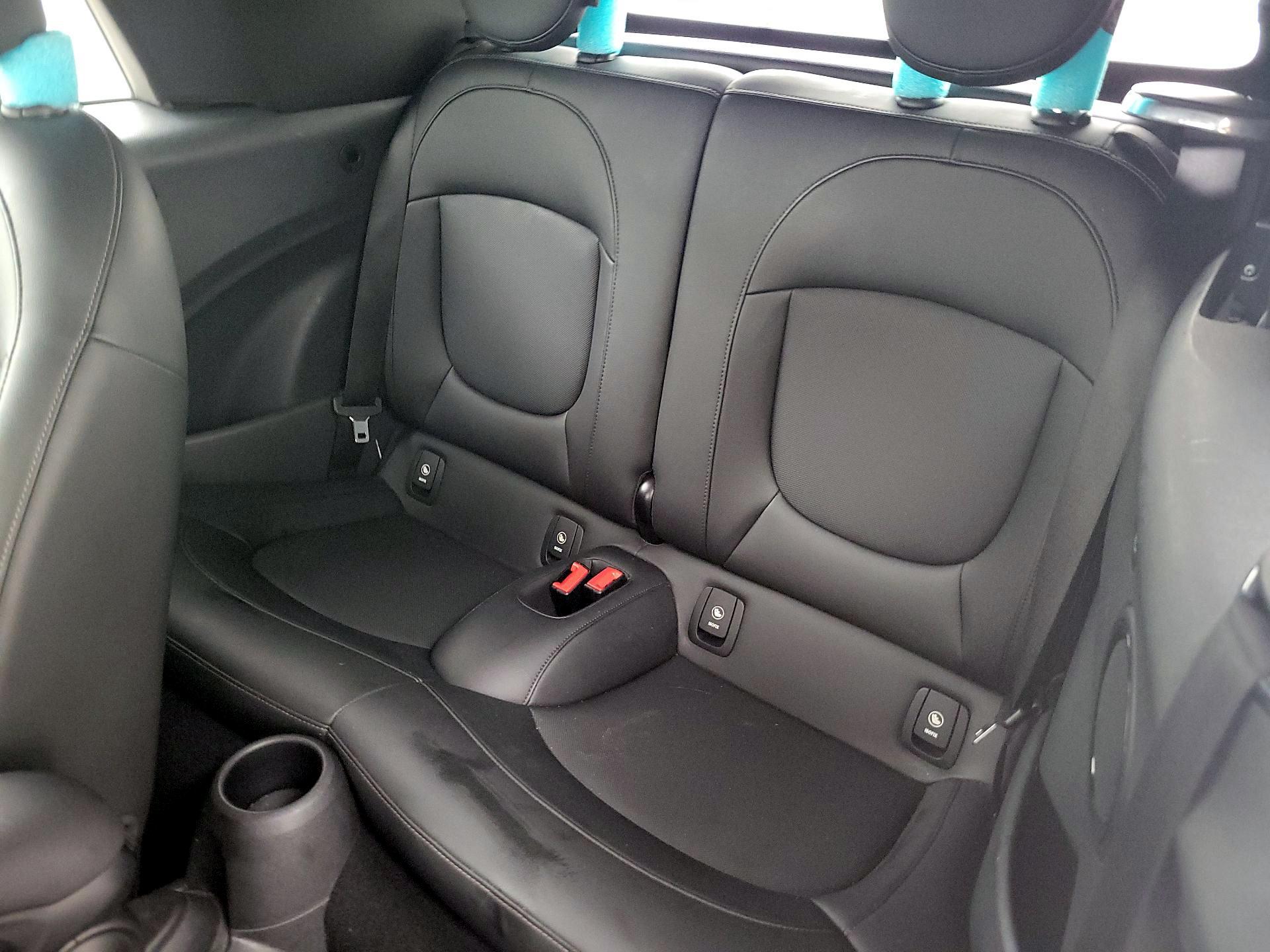 Thumbnail: 2019 MINI Cooper - 18