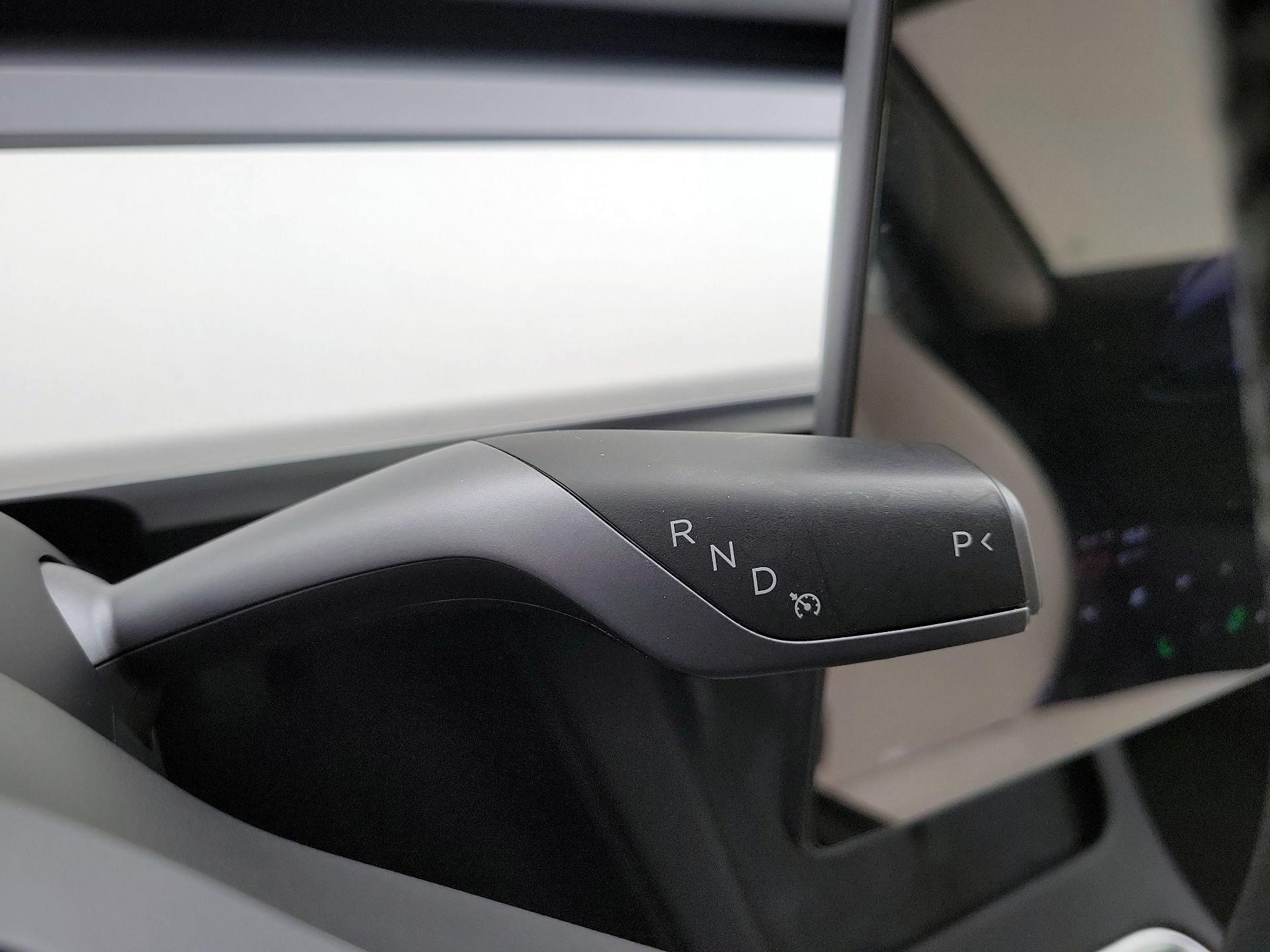 Thumbnail: 2023 Tesla Model 3 - 17
