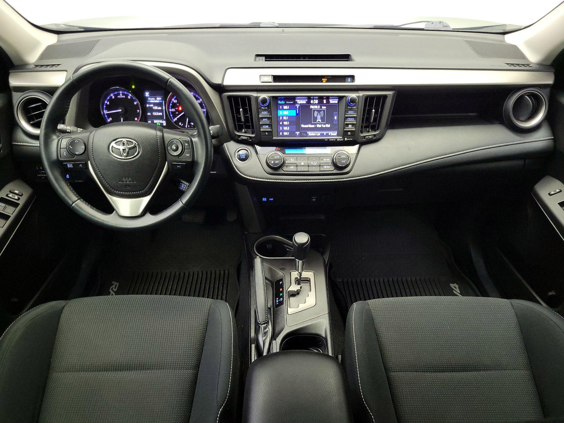 Thumbnail: 2016 Toyota RAV4 - 9