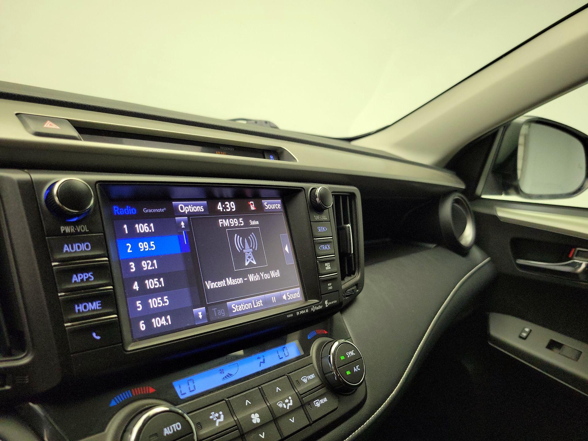 Thumbnail: 2016 Toyota RAV4 - 16