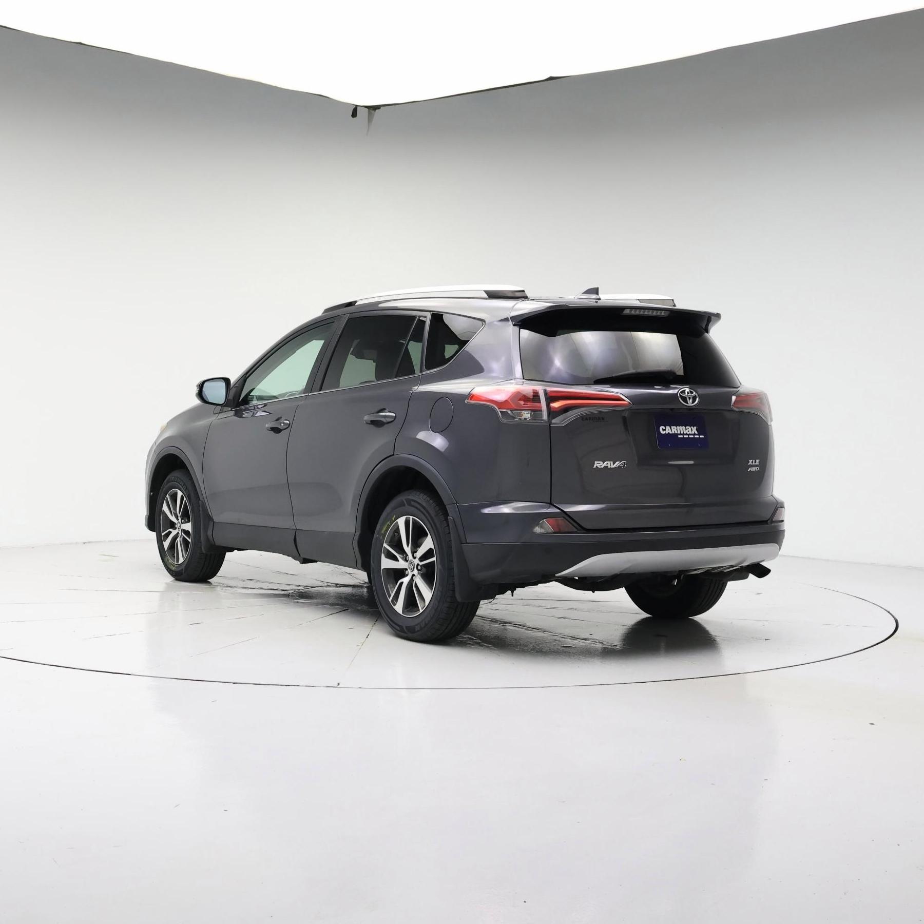 Thumbnail: 2016 Toyota RAV4 - 2